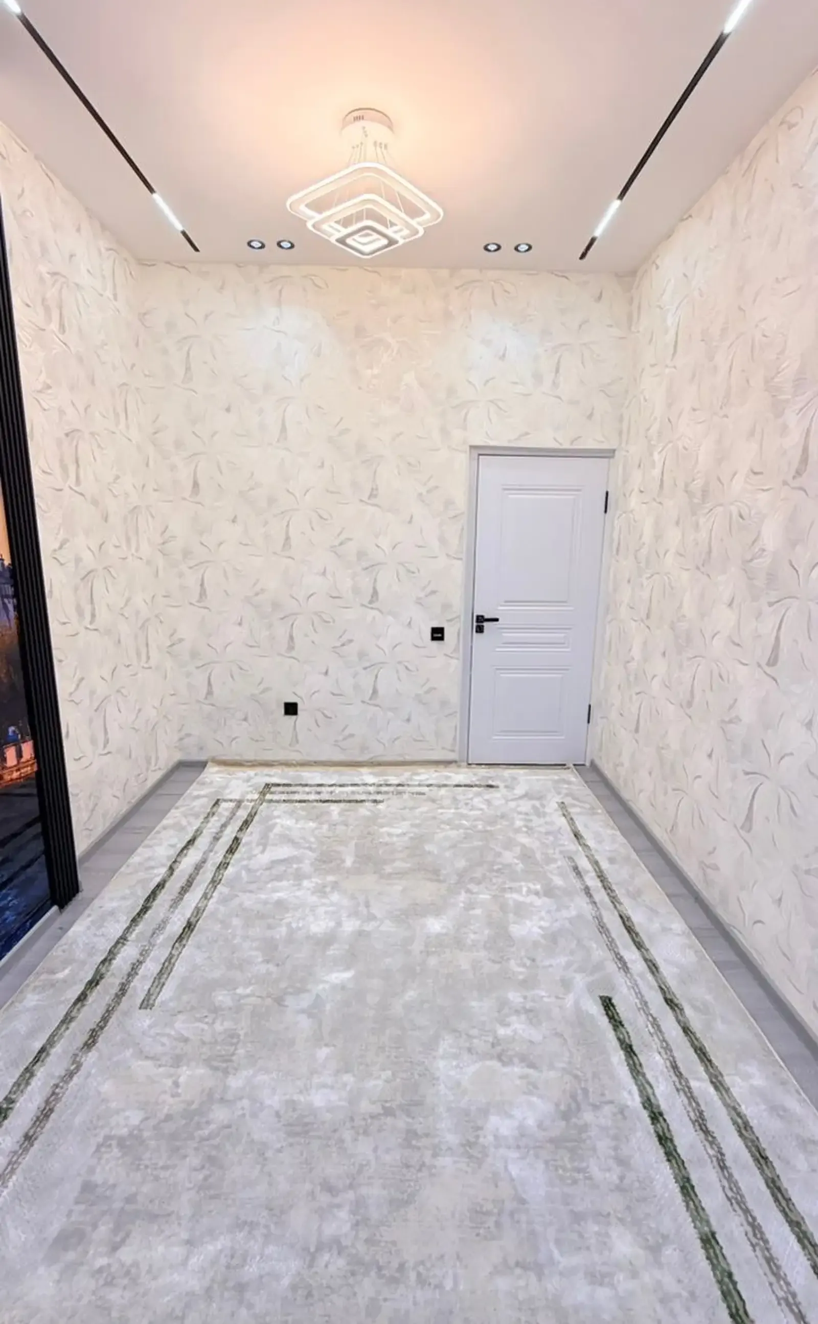 3-комн. квартира, 9 этаж, 60 м², район Спартак (напротив школы №6)