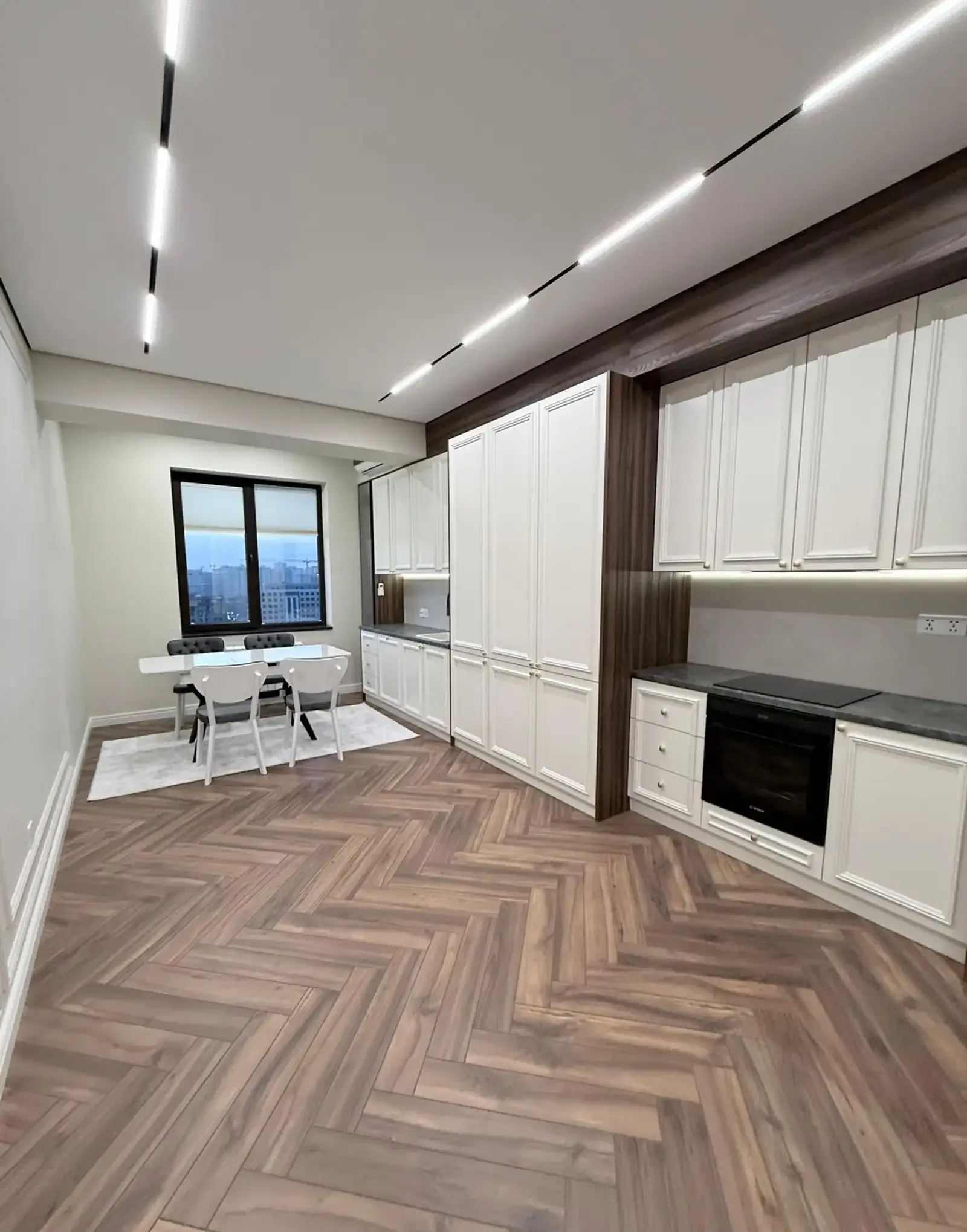 3-комн. квартира, 15 этаж, 137 м², Скорая, Чулочка