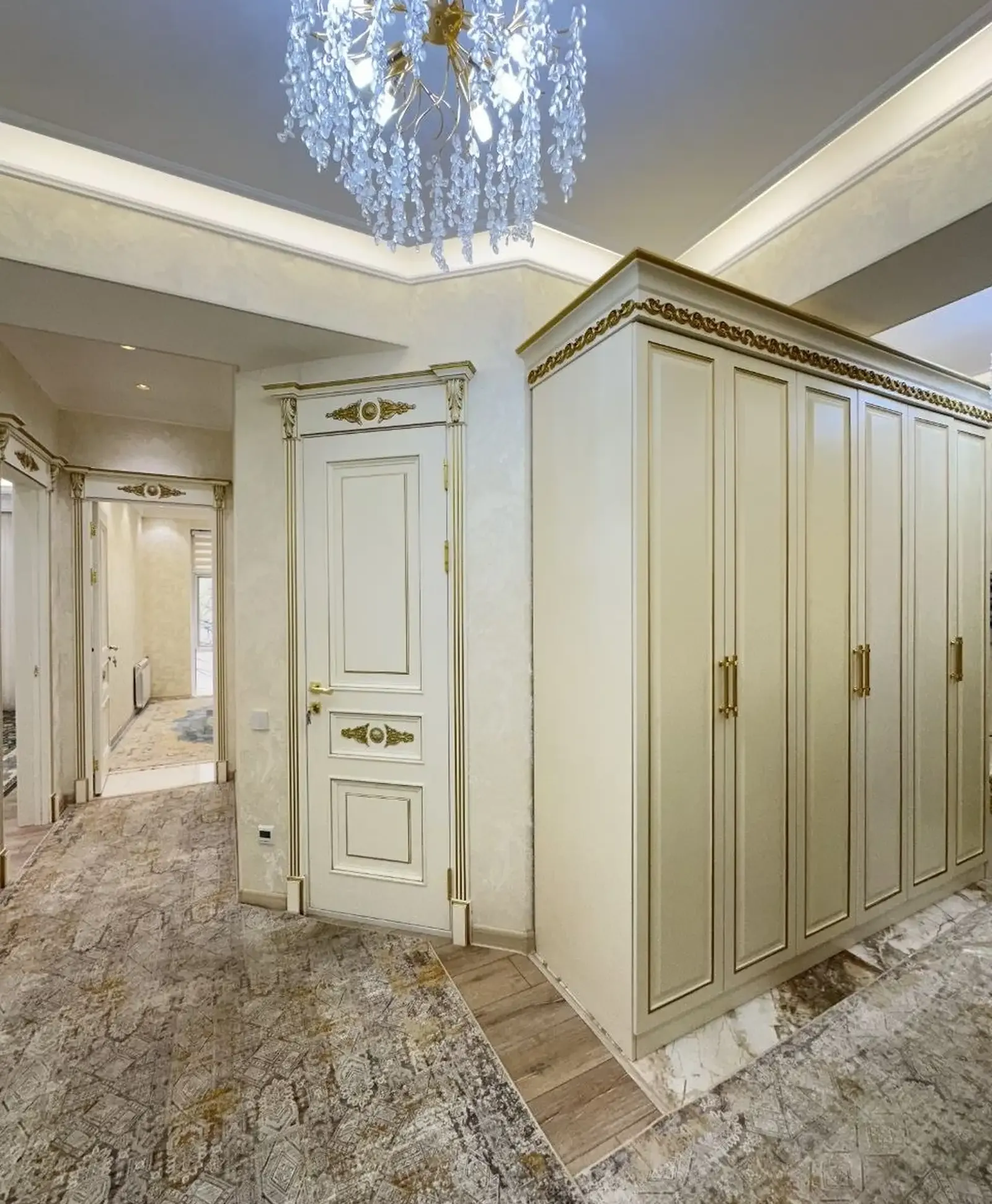 4-к квартира, 5 этаж, 145 м², Шохмансур