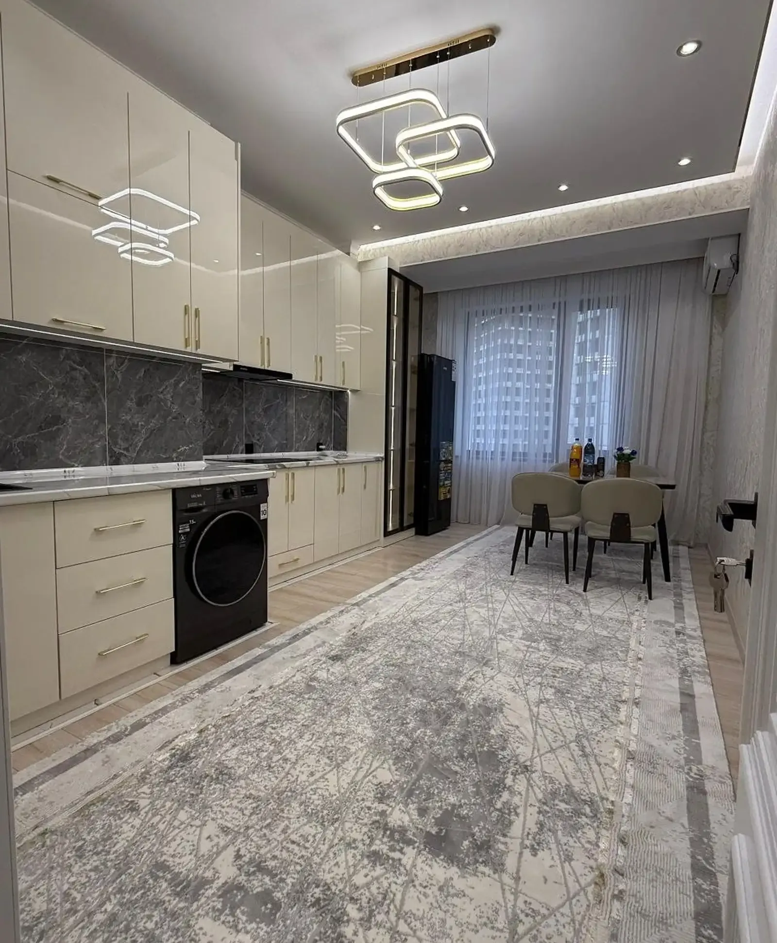 3-комн. квартира, 6 этаж, 104 м², Сино Сим Сим