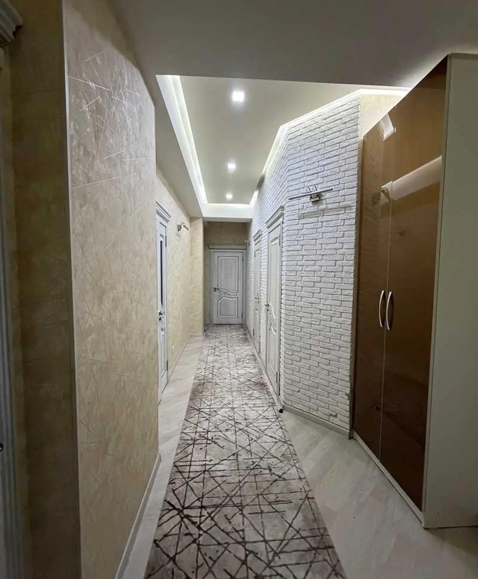 3-комн. квартира, 11 этаж, 100м², И.Сомони Дом печать пайкар
