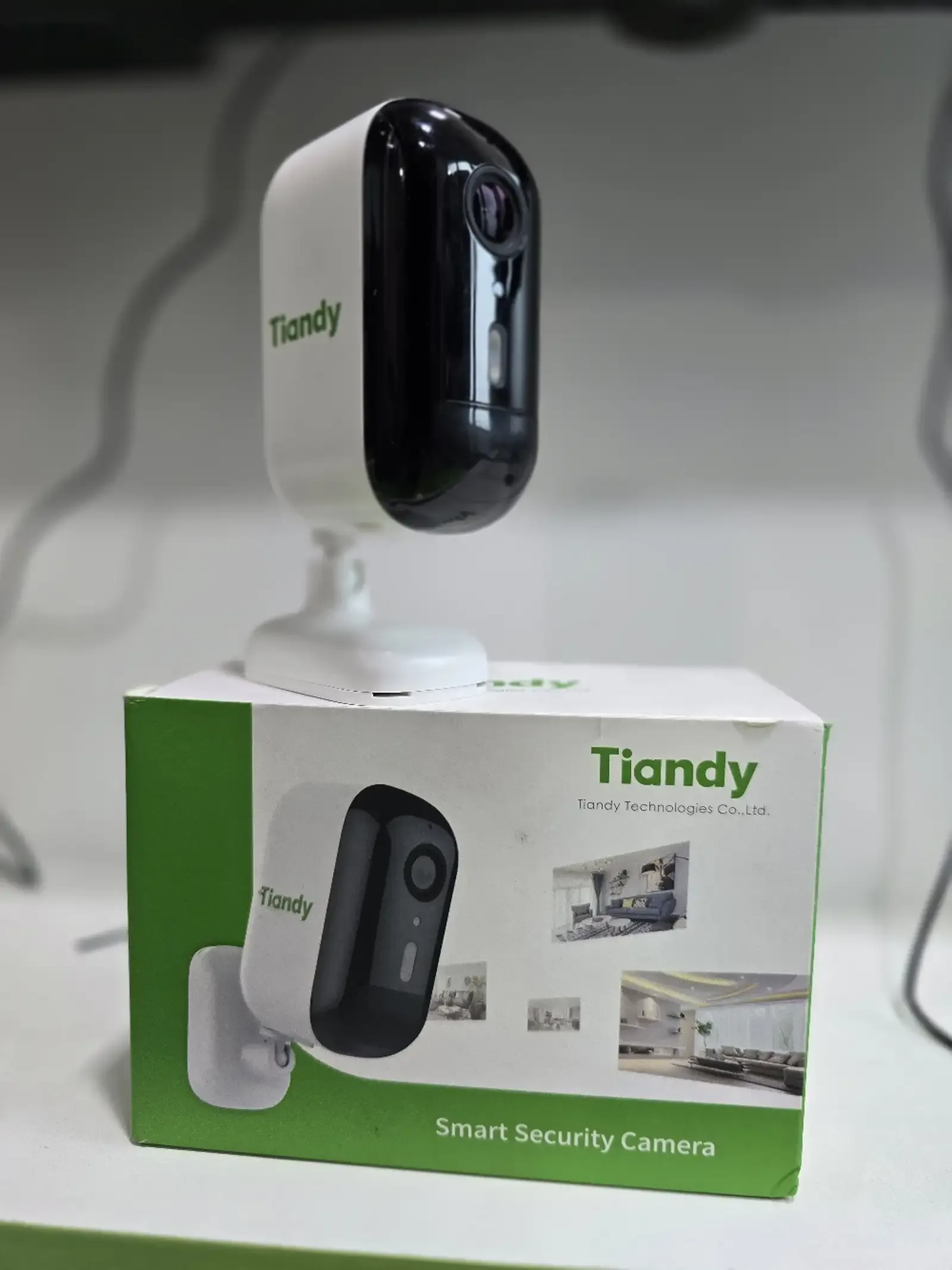 Wi-Fi камера Tiandy TC-C32CN 2МП, с аккумулятором — фото 2