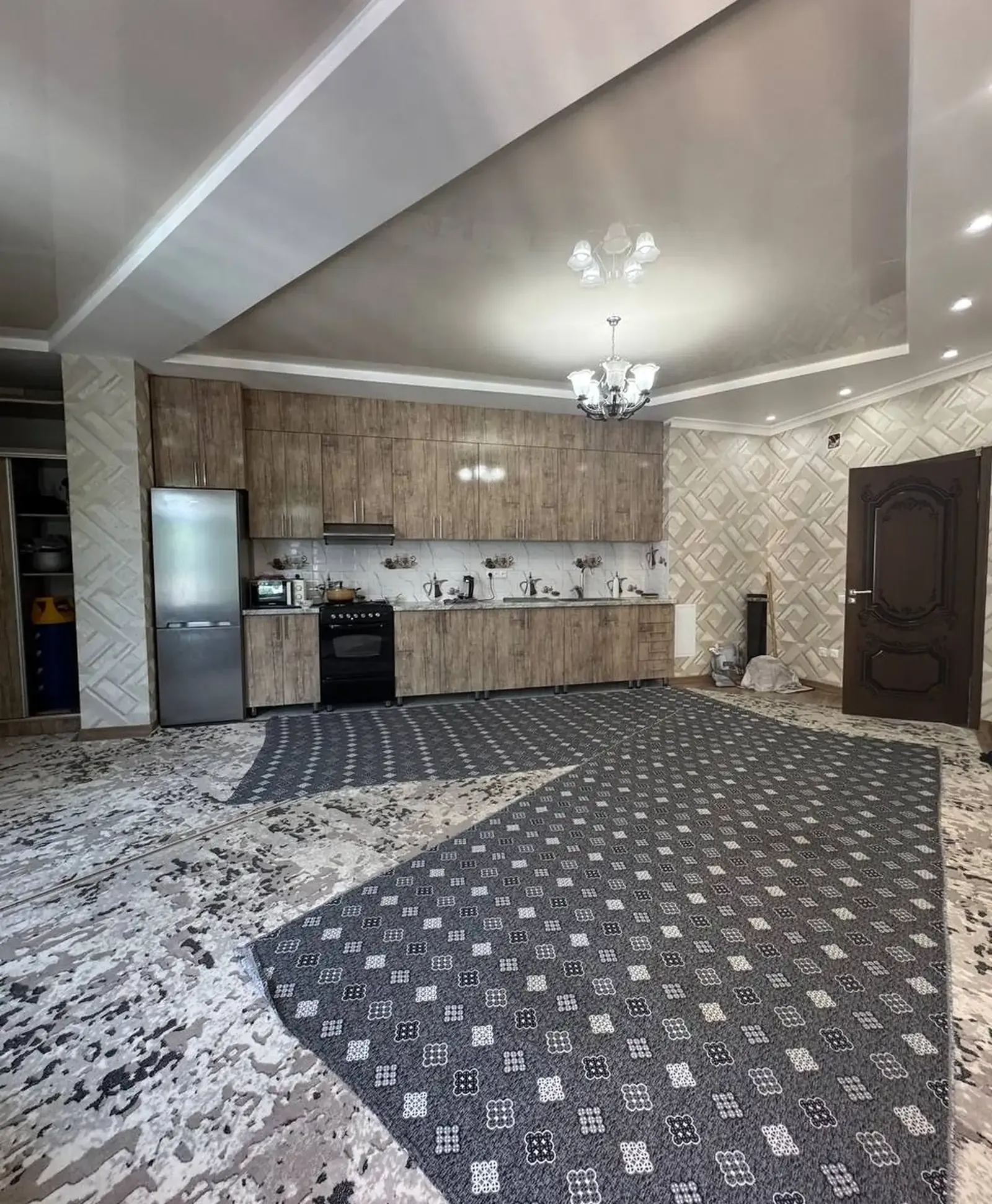 3-комн. квартира, 9 этаж, 121 м², Ваданасос