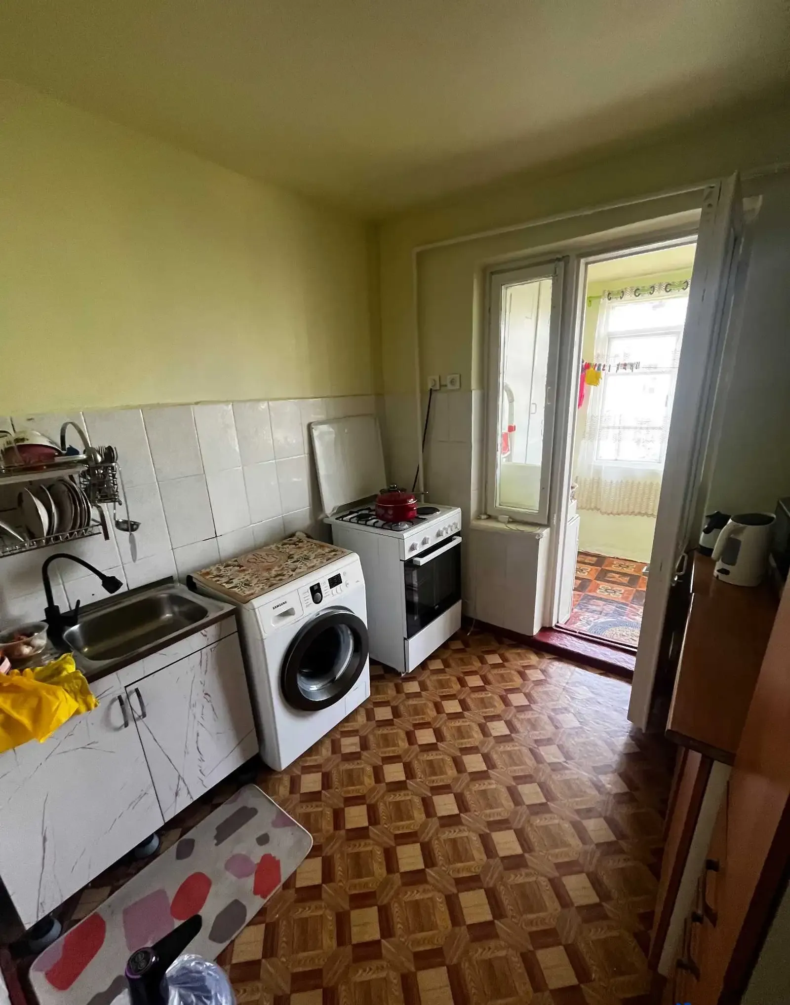 4-комн. квартира, 4 этаж, 83 м², Фирдавси
