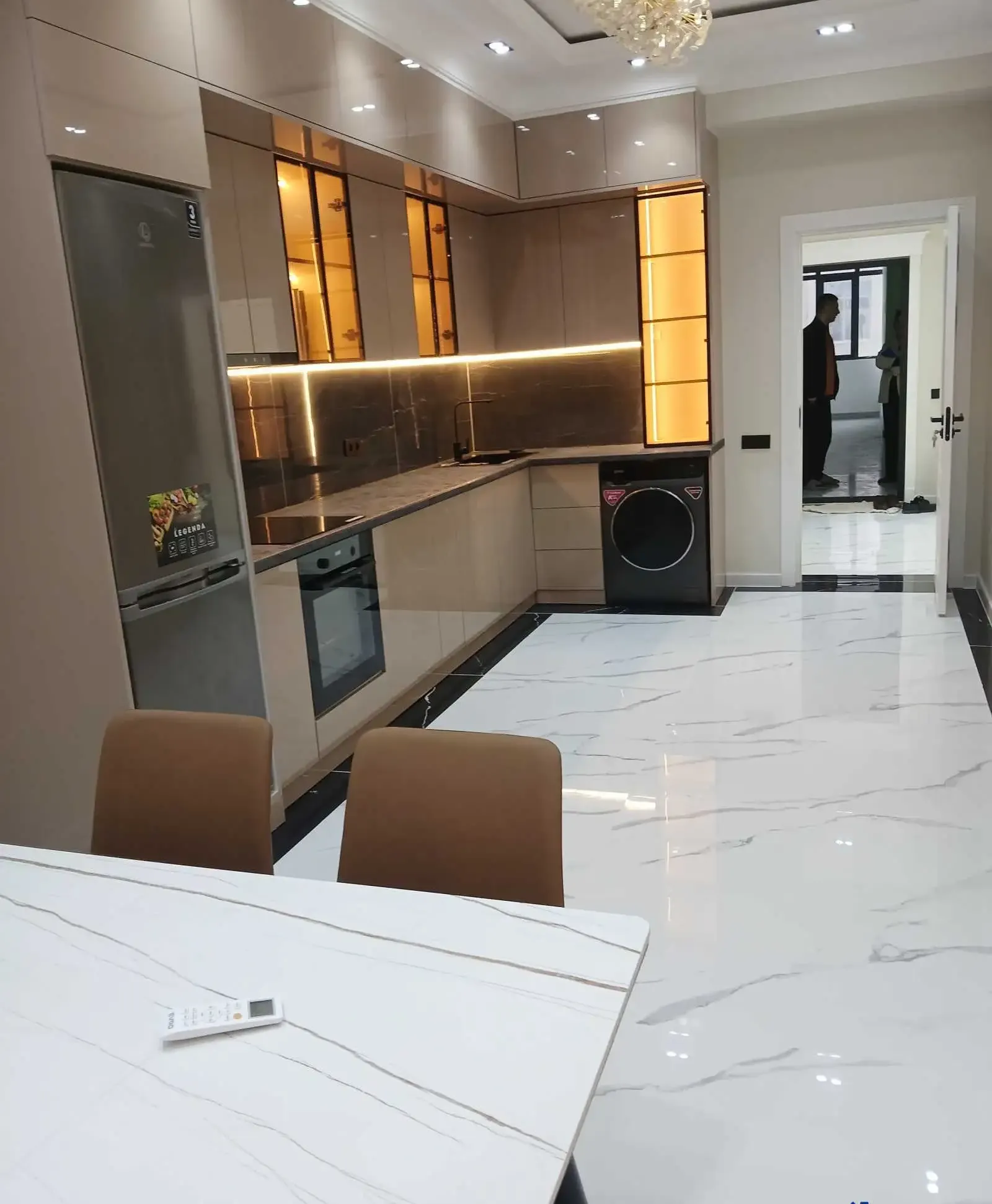2-комн. квартира, 4 этаж, 105 м², И. Сомони