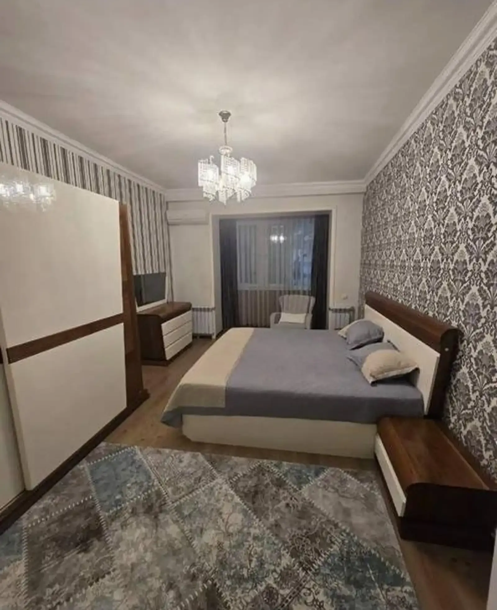 4-комн. квартира, 2 этаж, 120м², Сино
