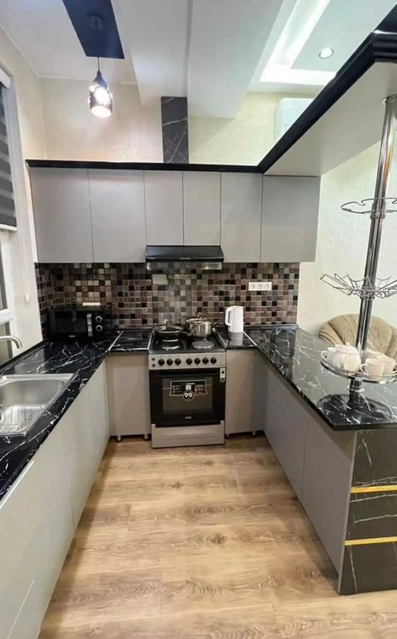 2-комн. квартира, 16 этаж, 54м², Шохмансур