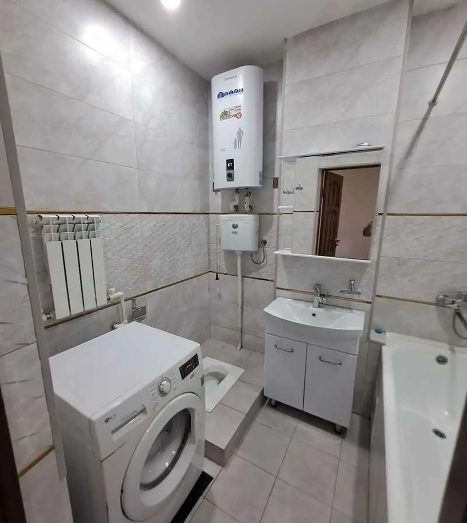 3-комн. квартира, 1 этаж, 100м², Сино