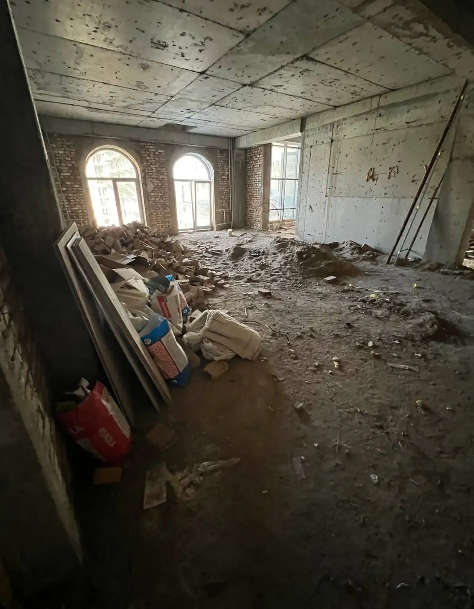 3-комн. квартира, 17 этаж, 136 м², Исмоили Сомони, ЦУМ, Шохпалас