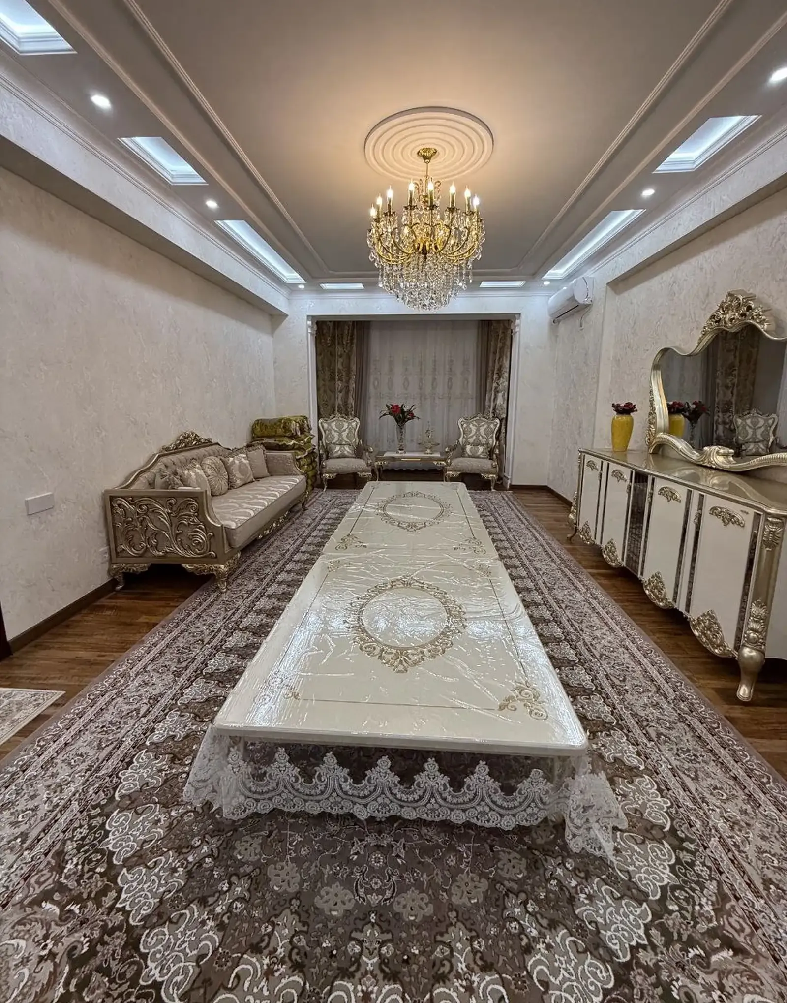 2-комн. квартира, 12 этаж, 127 м², Шохмансур, Ахмади Дониш