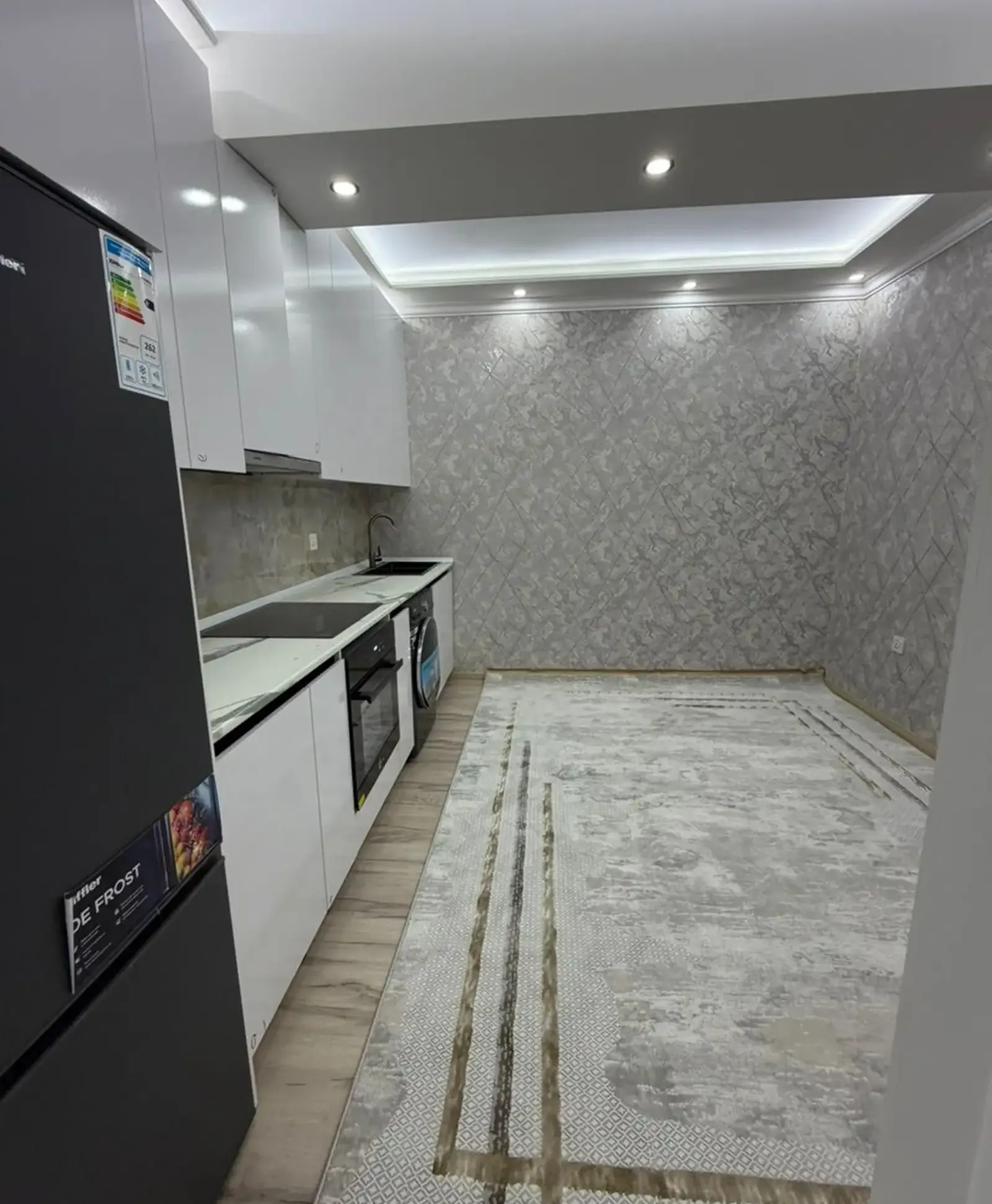 2-комн. квартира, 14 этаж, 76 м², Шохмансур