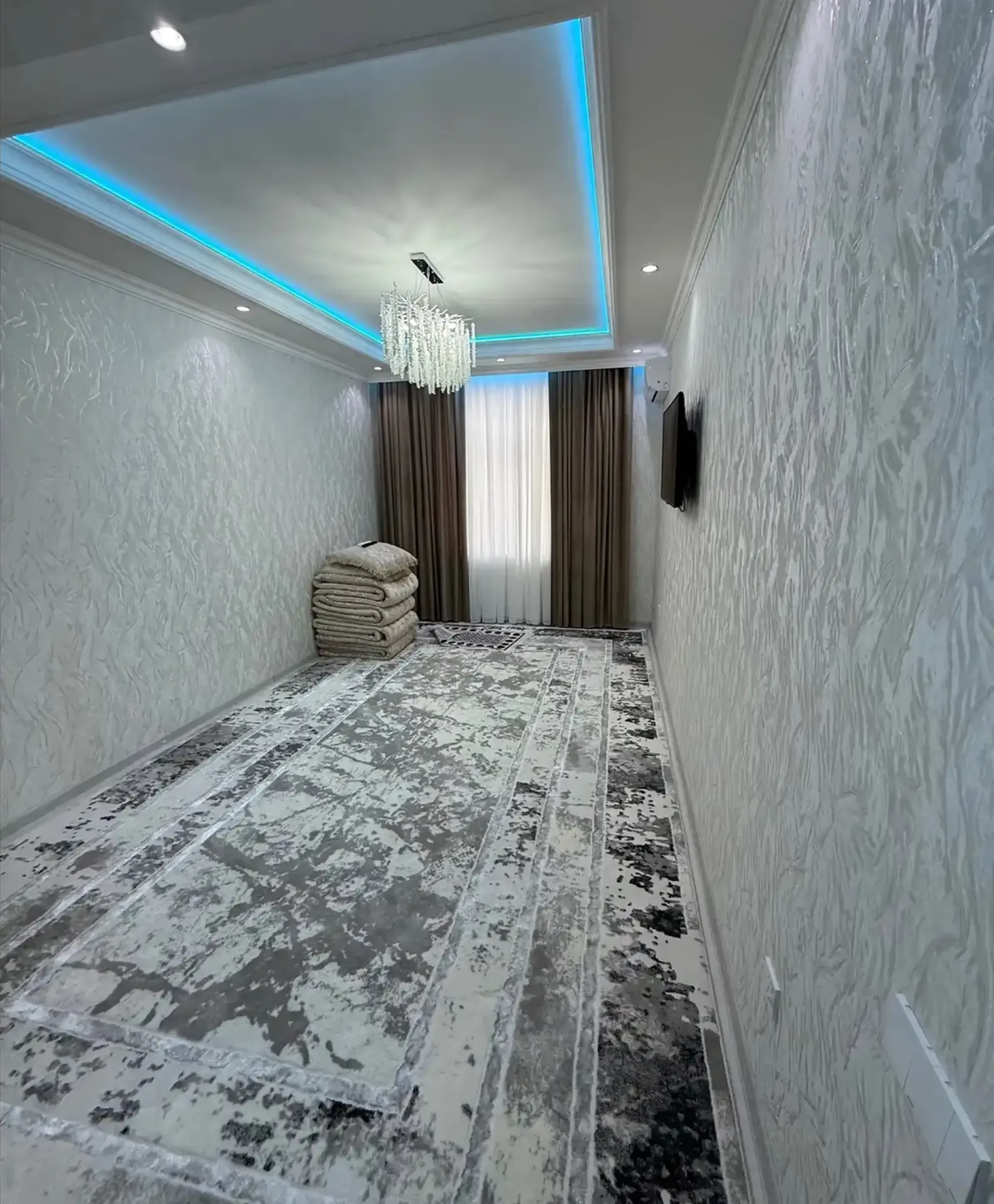 2-комн. квартира, 13 этаж, 84м², спартак театр лухтак