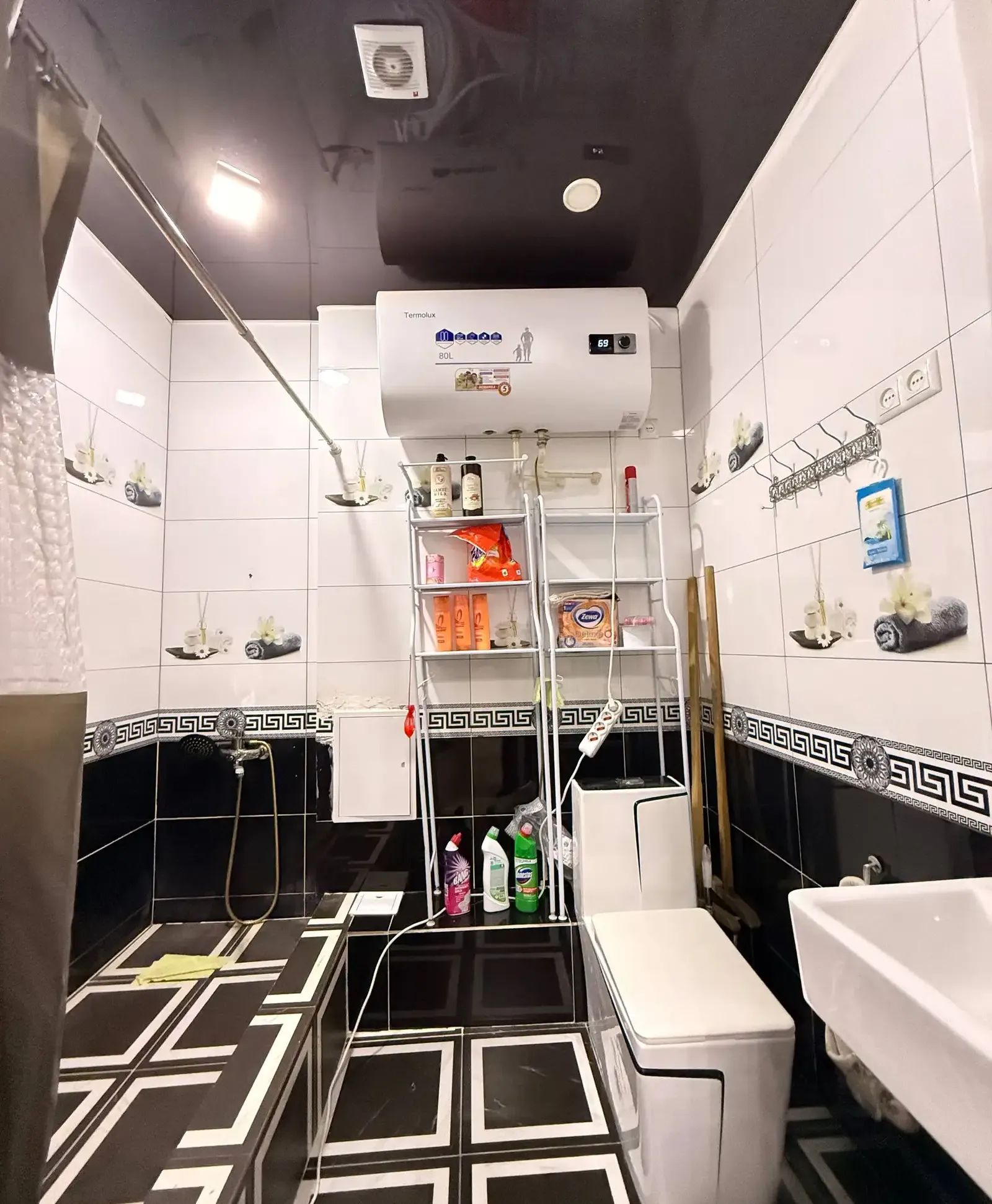 3-комн. квартира, 1 этаж, 85 м²,   102мкр