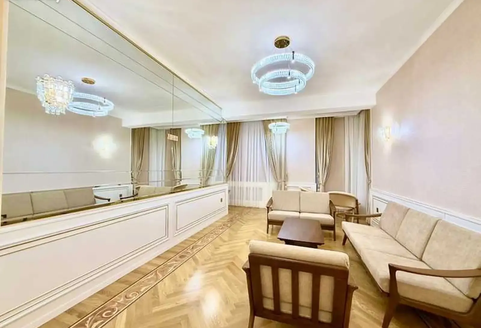 3-комн. квартира, 10 этаж, 100м², ЦУМ