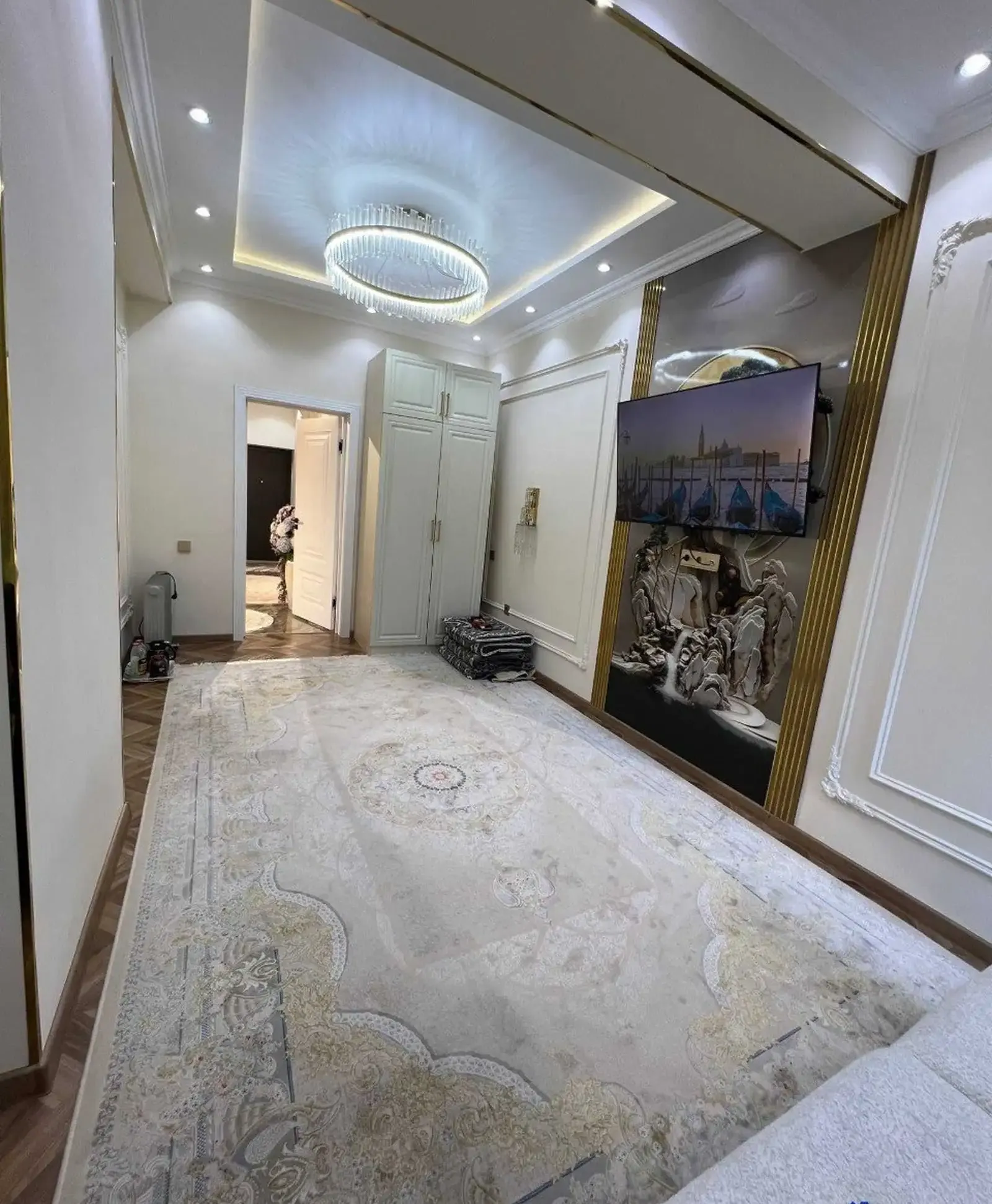 3-комн. квартира, 14 этаж, 86 м², Фирдавси, Ҷалҷам