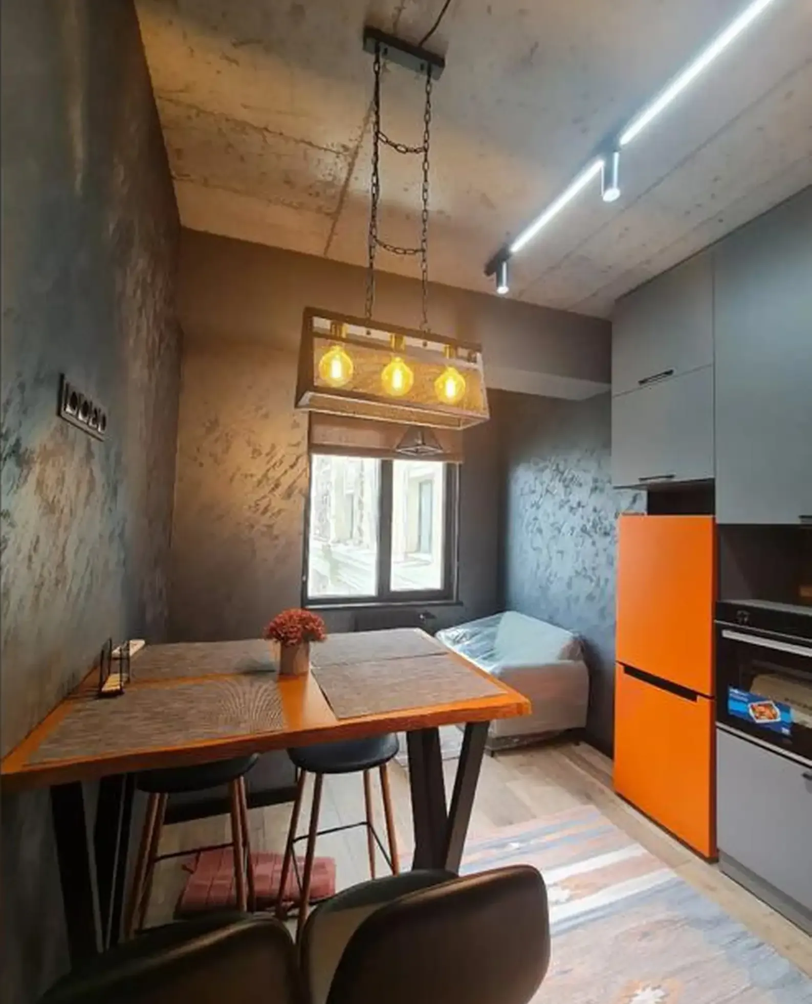 2-комн. квартира, 13 этаж, 62м², Шохмансур