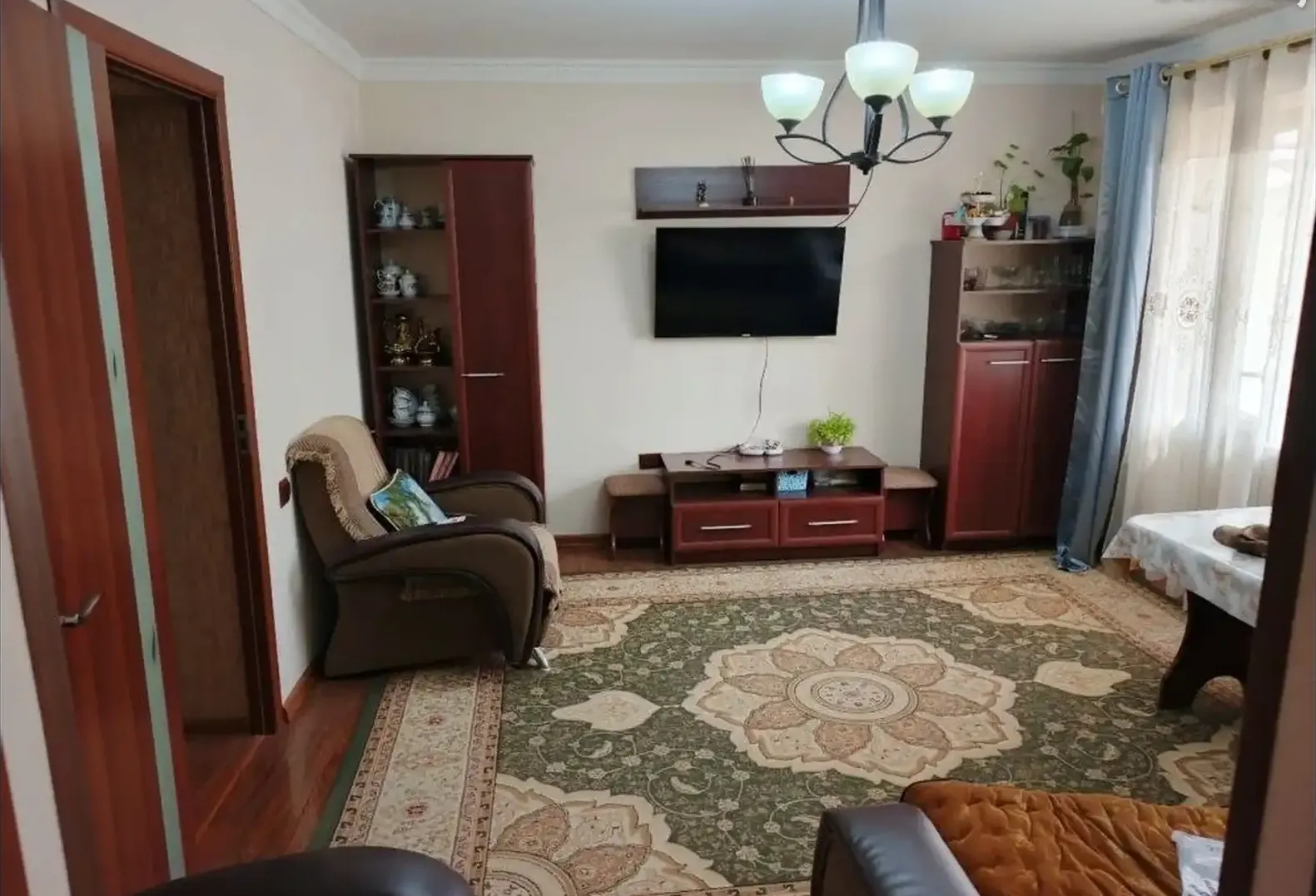 3-комн. квартира, 3 этаж, 50 м², Цирк