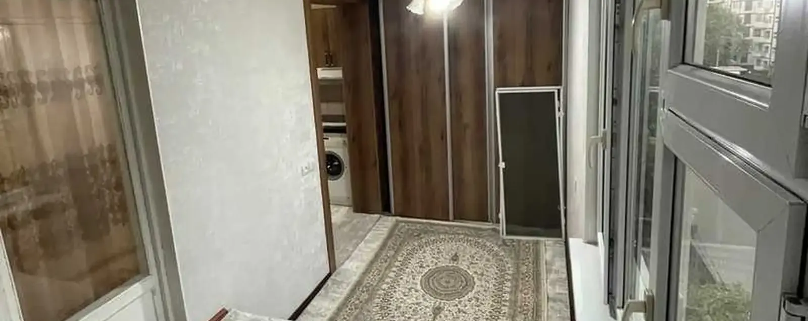 2-комн. квартира, 5 этаж, 68м², Фирдавси
