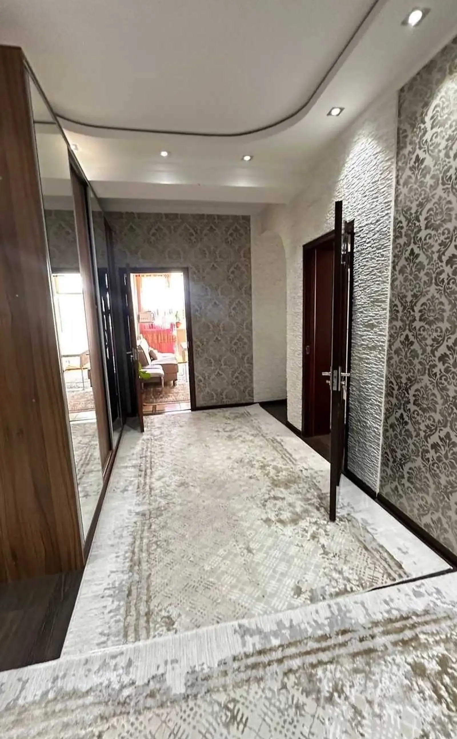 2-комн. квартира, 2 этаж, 104м², Ботанический Сад