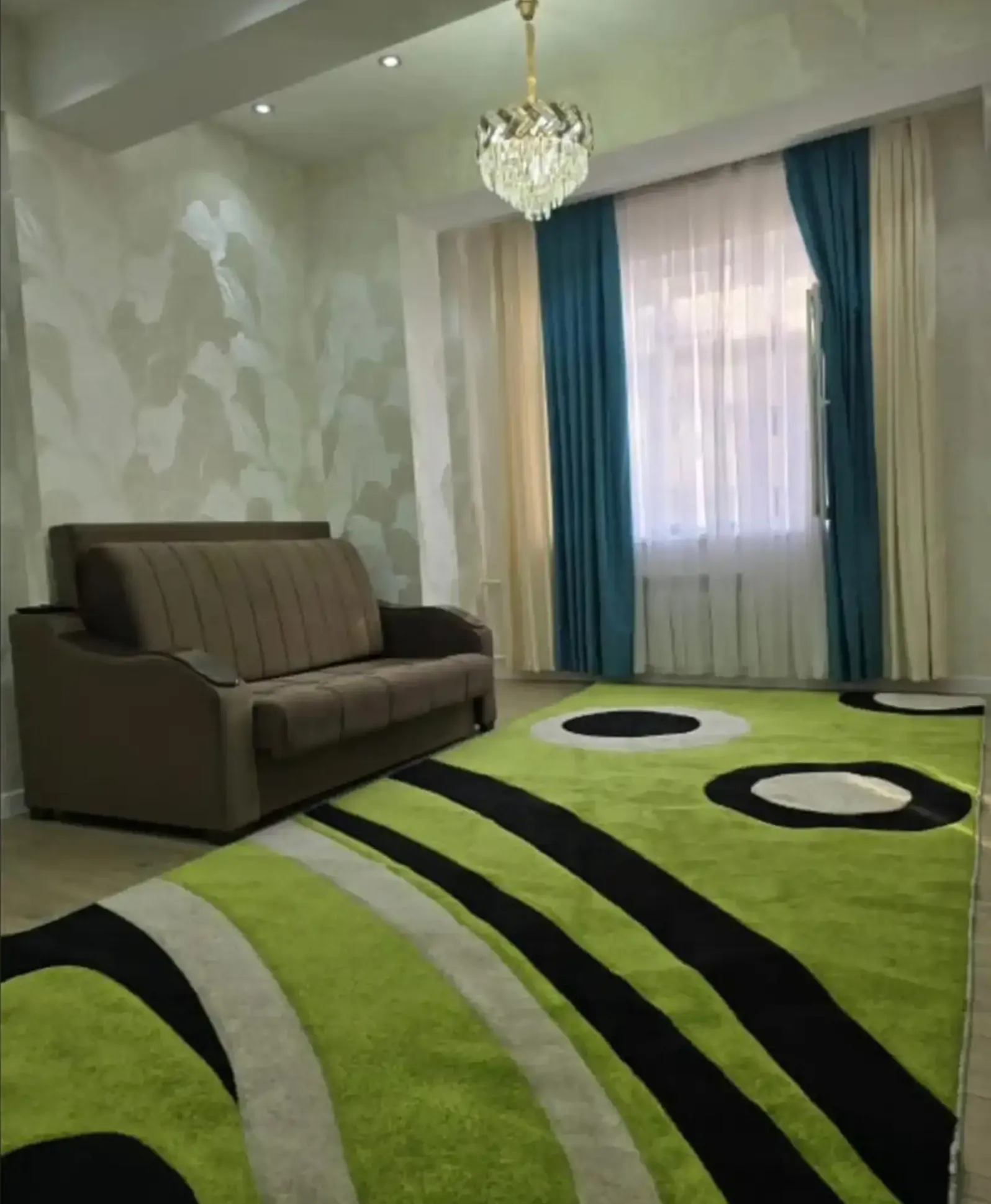 2-комн. квартира, 11 этаж, 80м², Шохмансур
