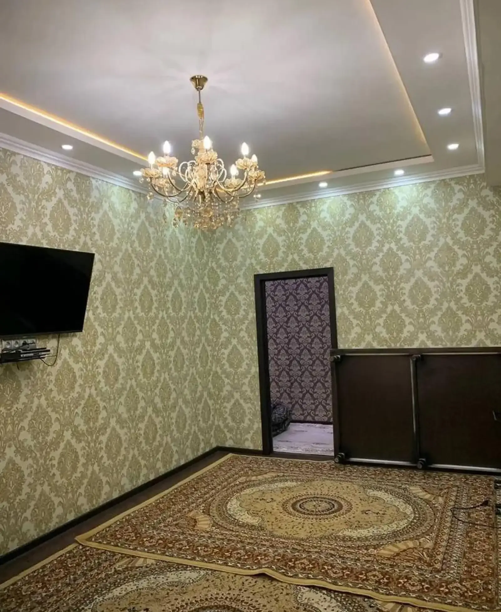 3-к квартира, 4 этаж, 99 м², Сино Зарафшон ру ба руи бозорчаи доми нок