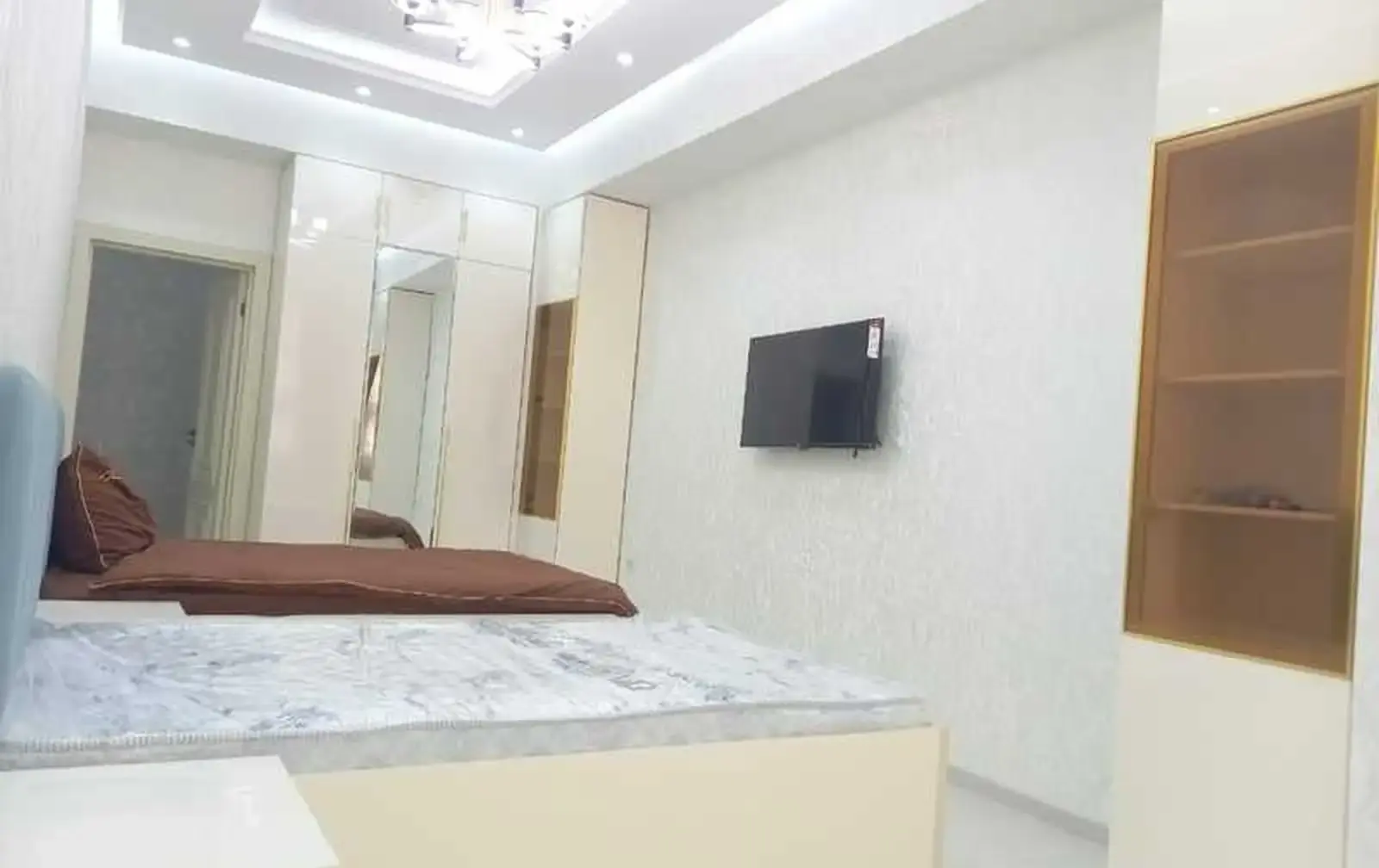 4-комн. квартира, 15 этаж, 145м², Спартак