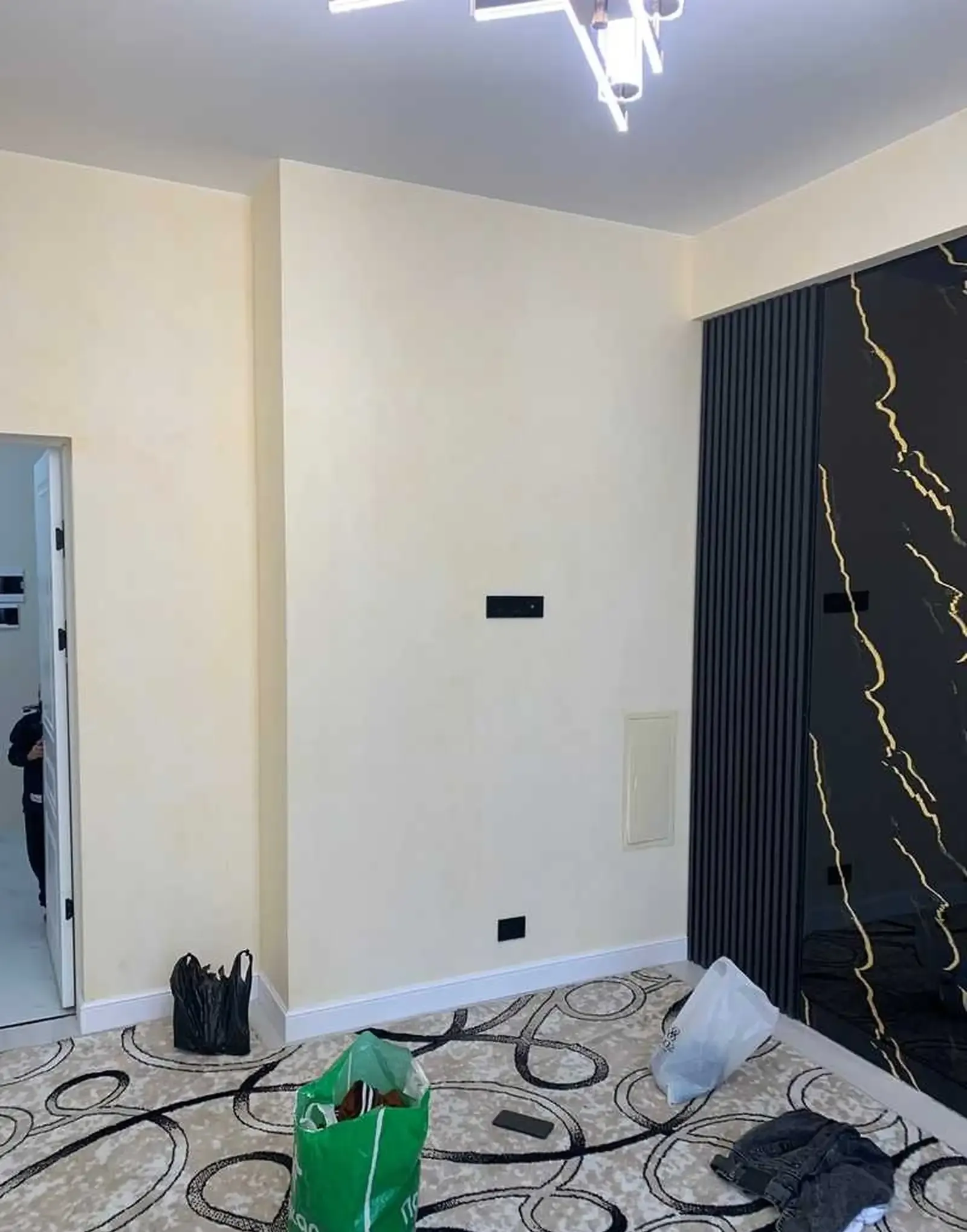 2-комн. квартира, 16 этаж, 55м², Алфемо