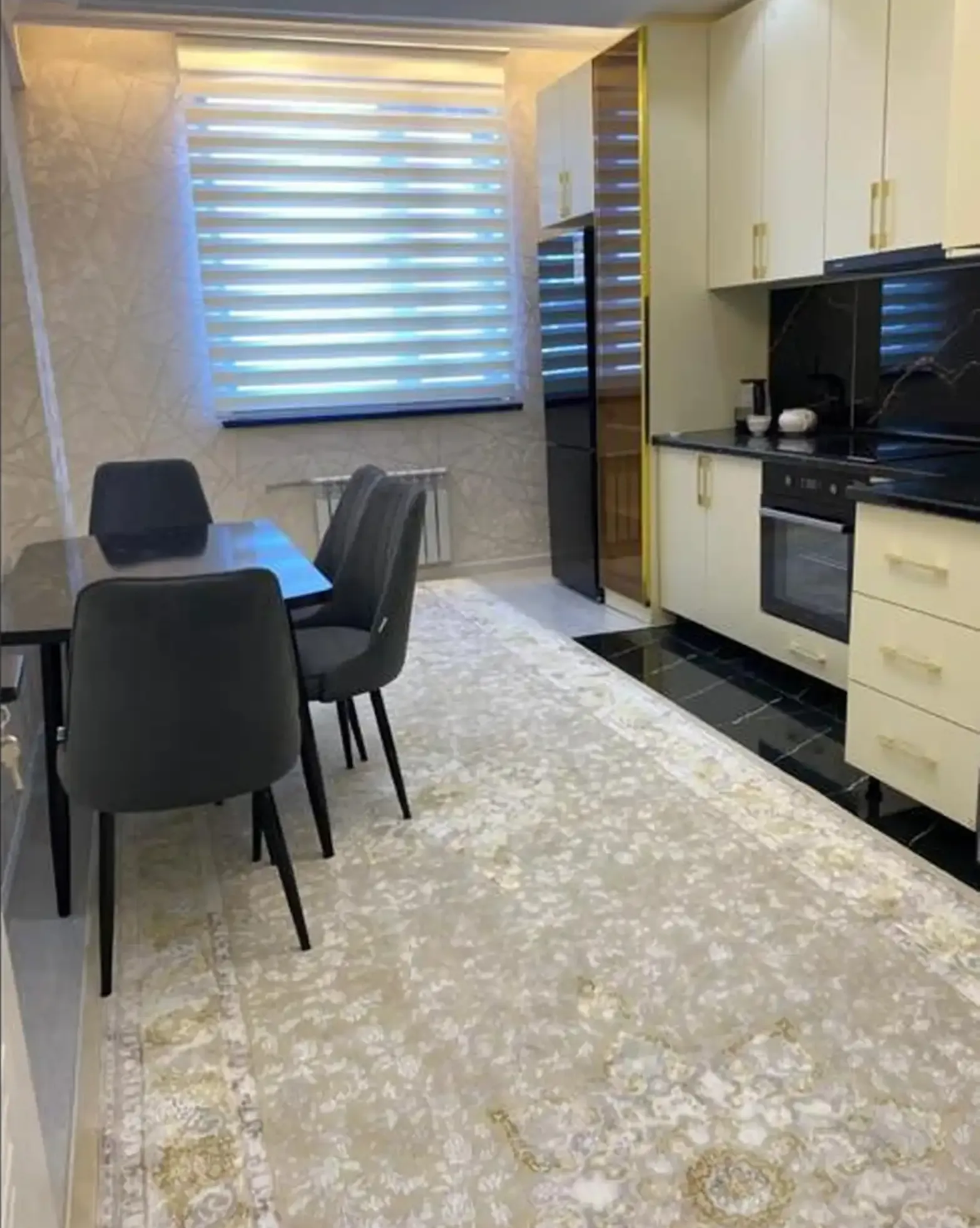 2-комн. квартира, 18 этаж, 93м², Сино