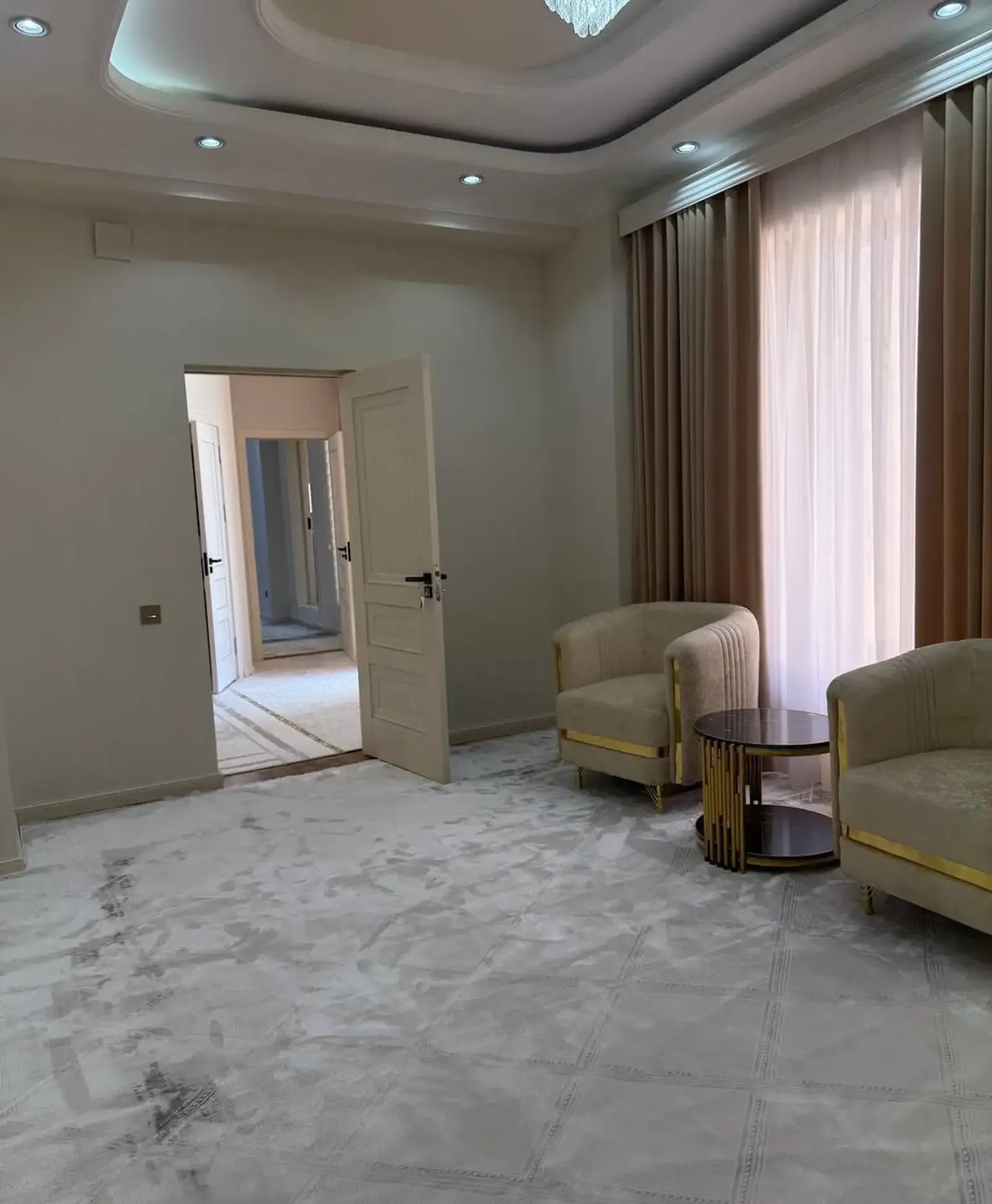 3-комн. квартира, 19 этаж, 85 м², Шохмансур