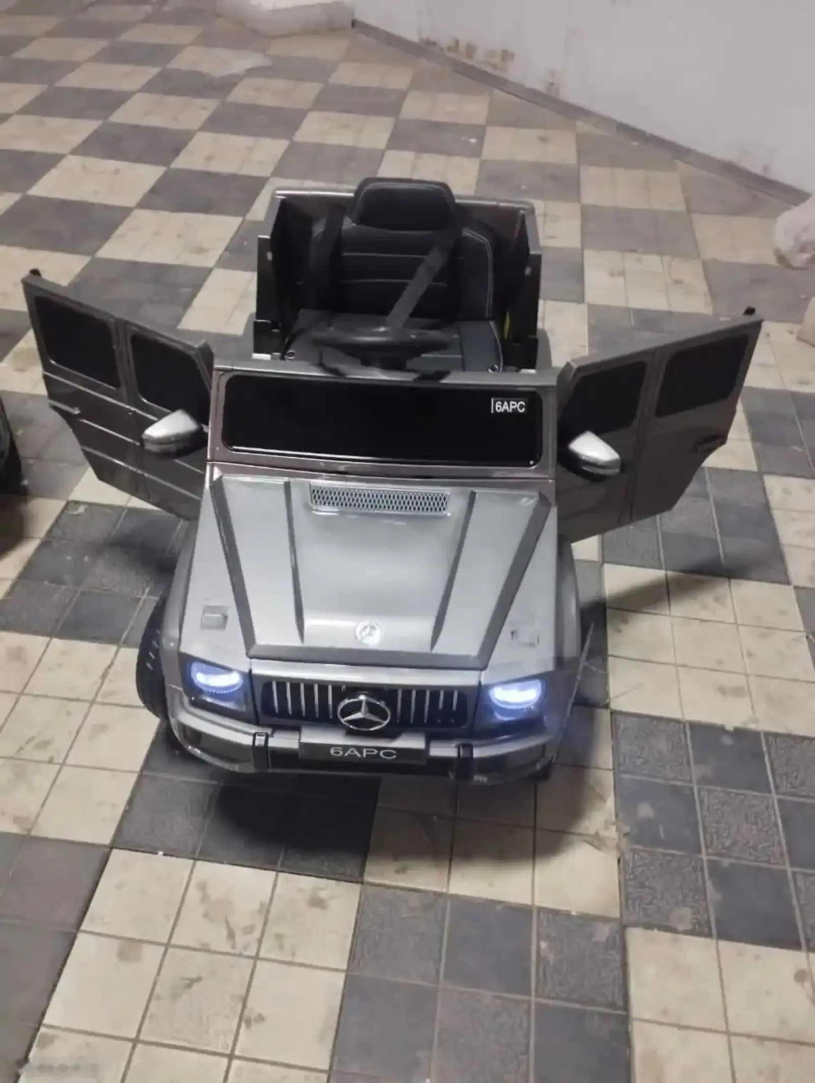 Детский электромобиль