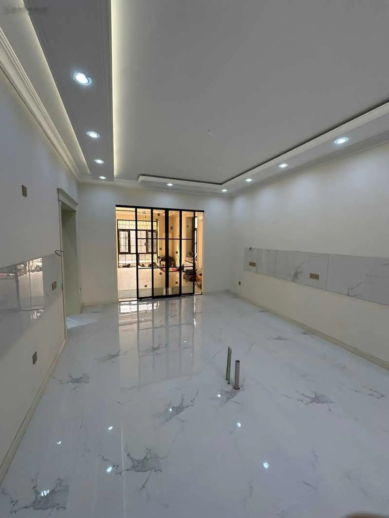 Дом, И.Сомони Воданасос