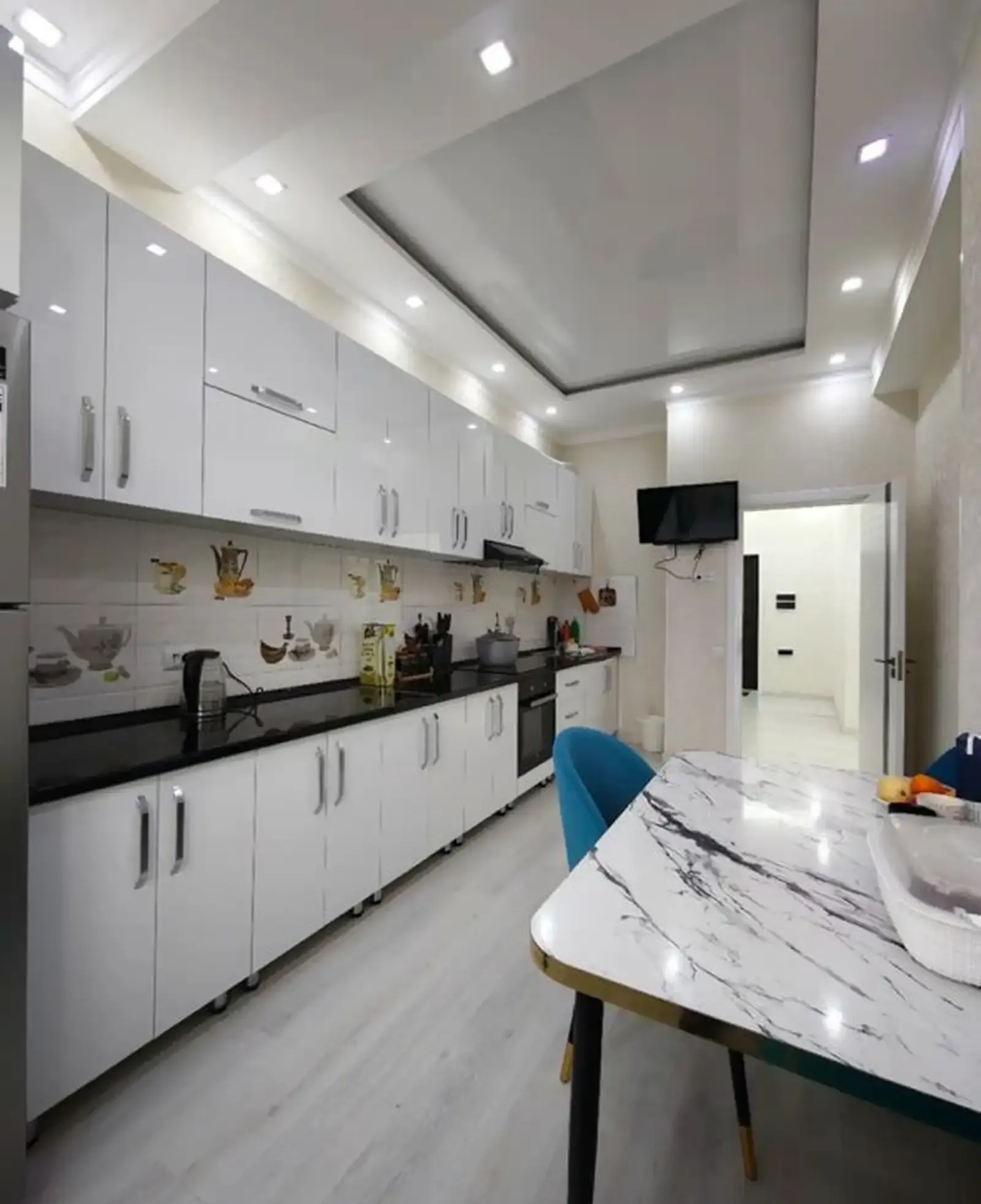 3-комн. квартира, 12 этаж, 110м², Сино