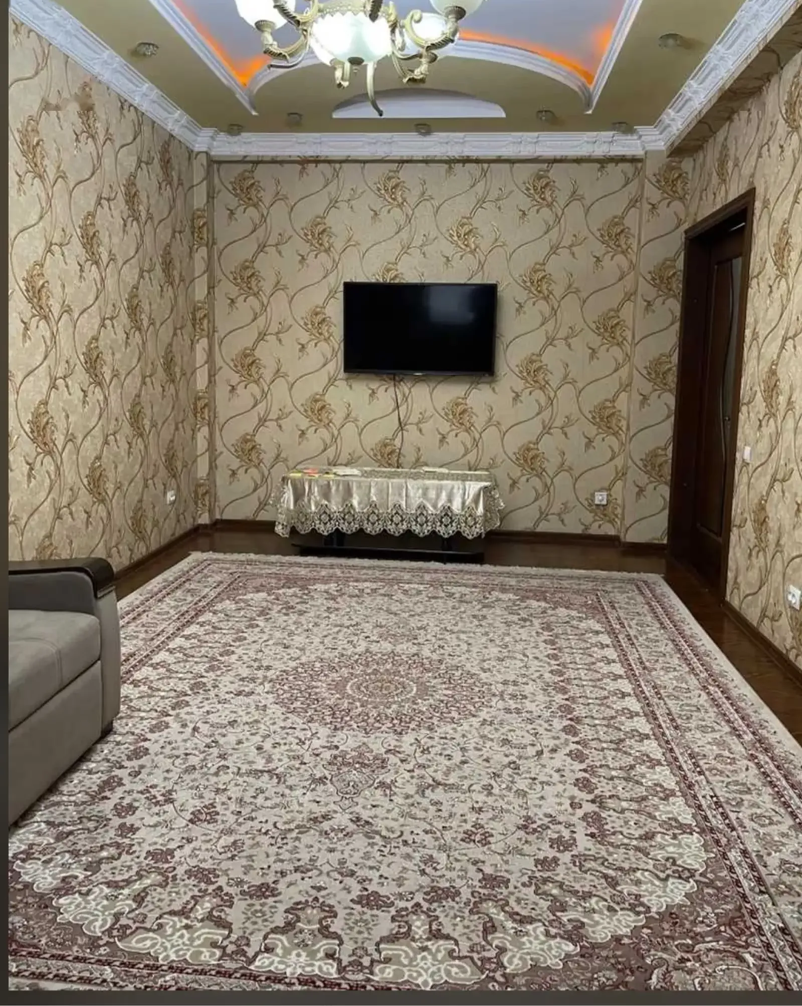 2-комн. квартира, 8 этаж, 80м², сино