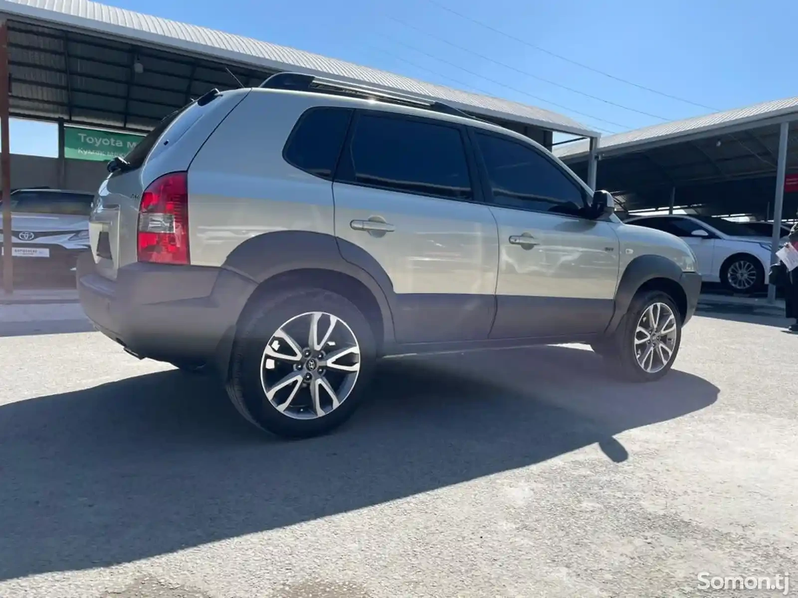 Окно от Hyundai Tucson