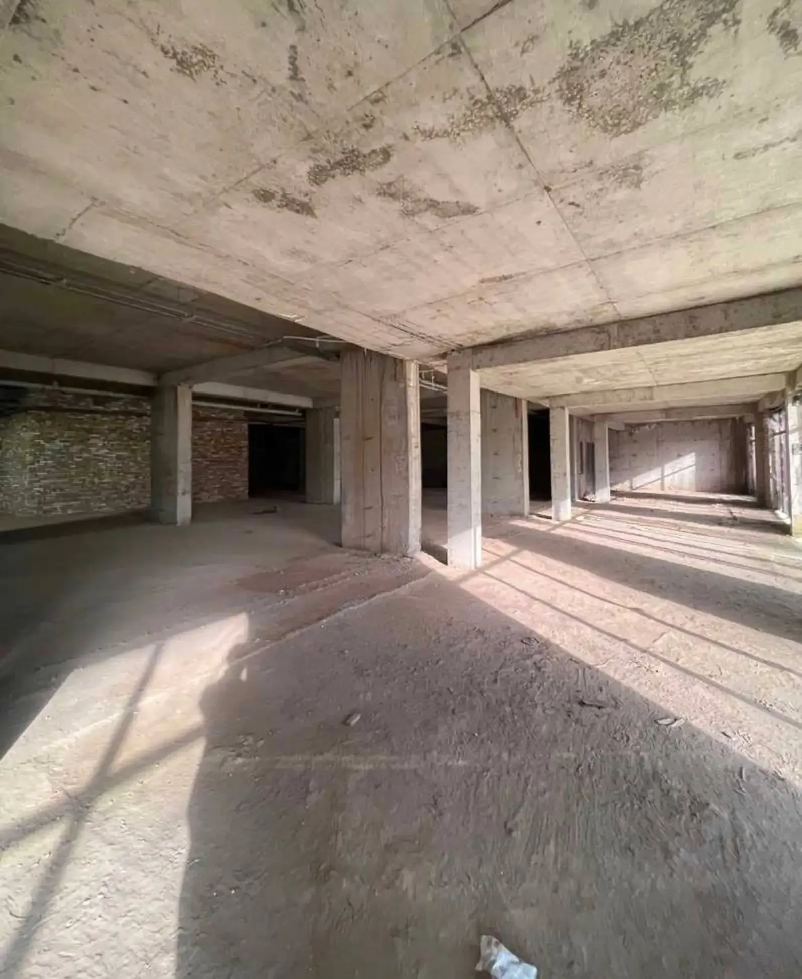 Помещение под промышленное назначение, 1509м², Сафо