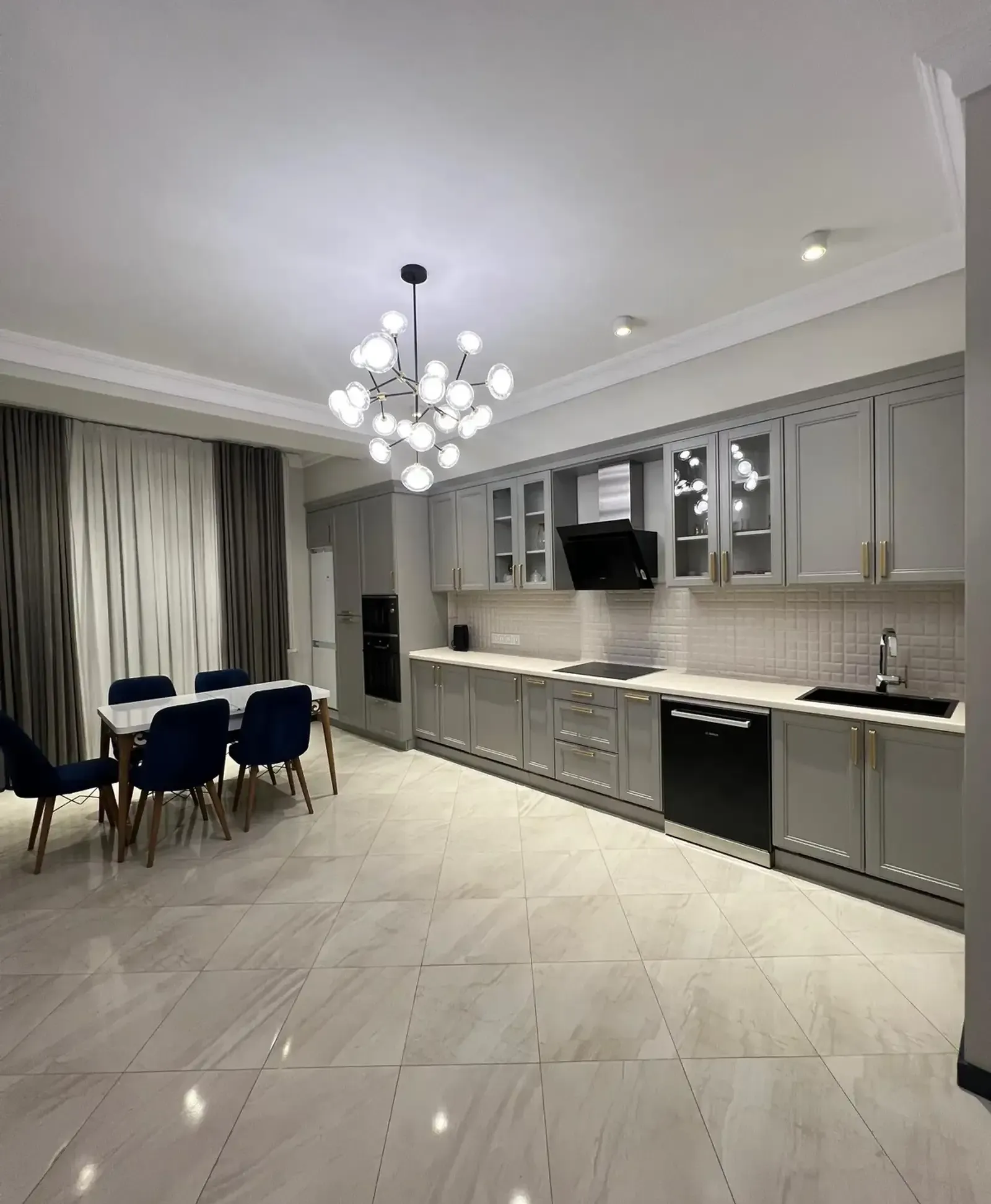 2-комн. квартира, 11 этаж, 110м², Альфемо/Дом печать
