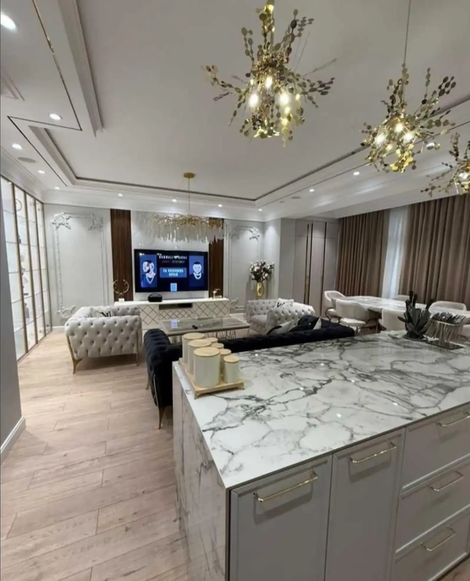4-комн. квартира, 13 этаж, 150м², Сомони