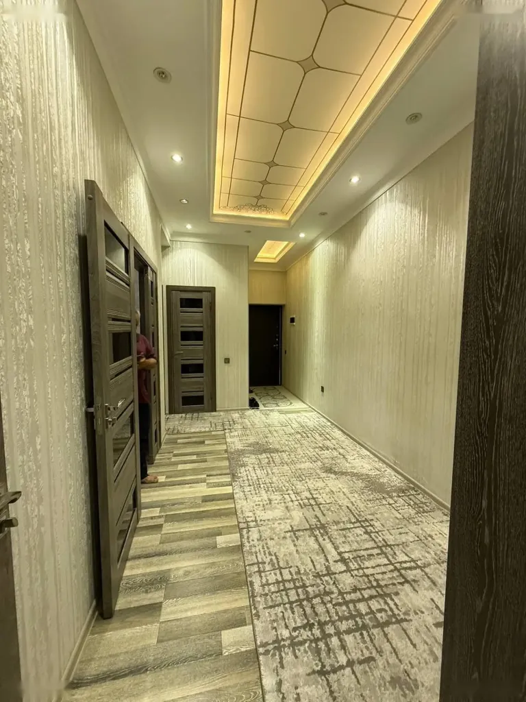 2-комн. квартира, 3 этаж, 80 м², сино