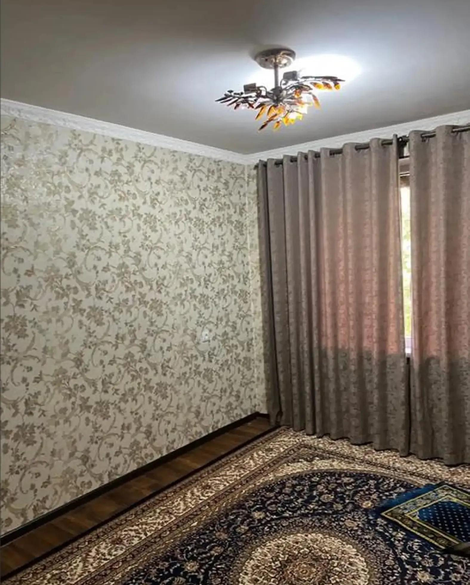 4-комн. квартира, 2 этаж, 100м², Сино