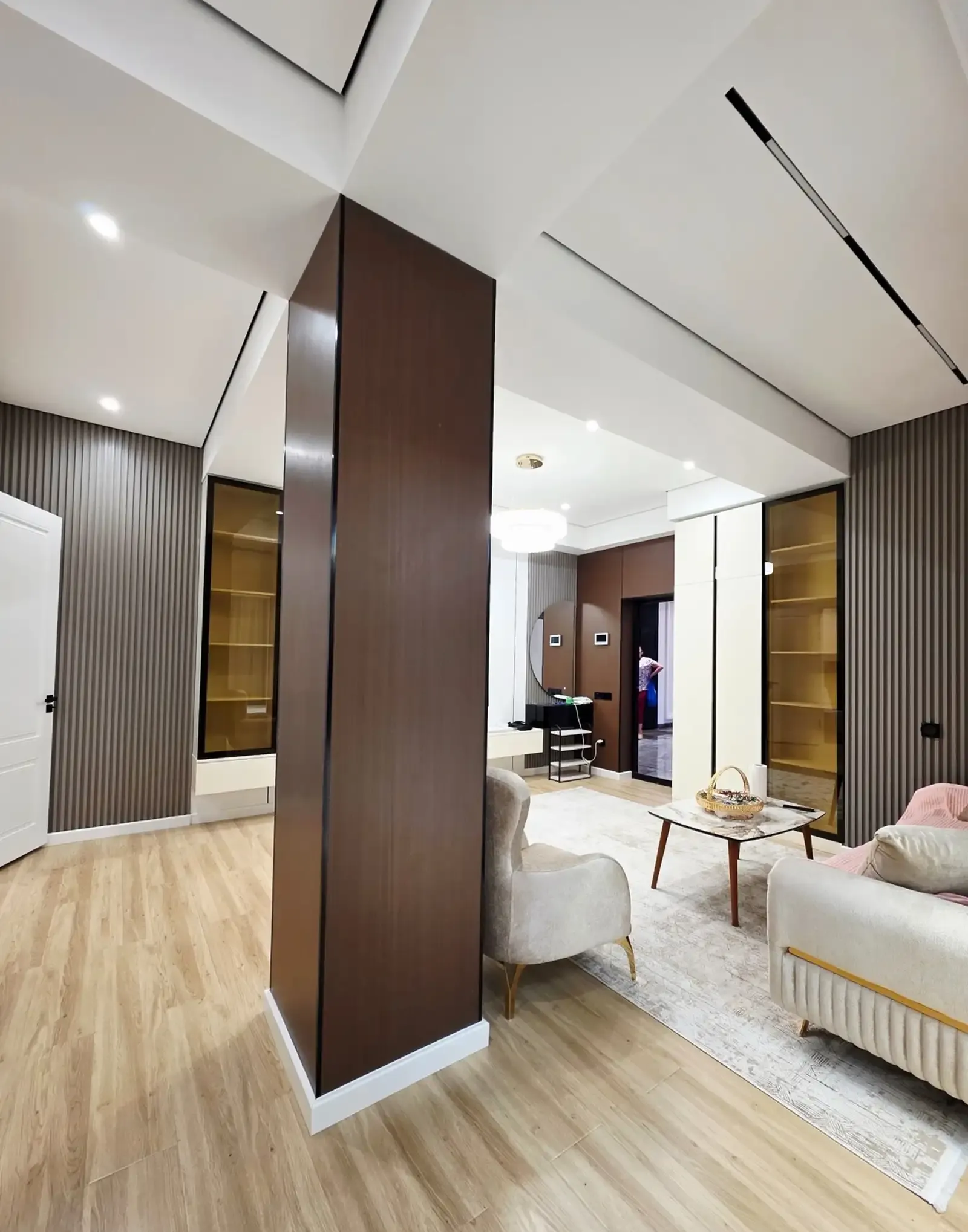 2-комн. квартира, 13 этаж, 70м², Ашан