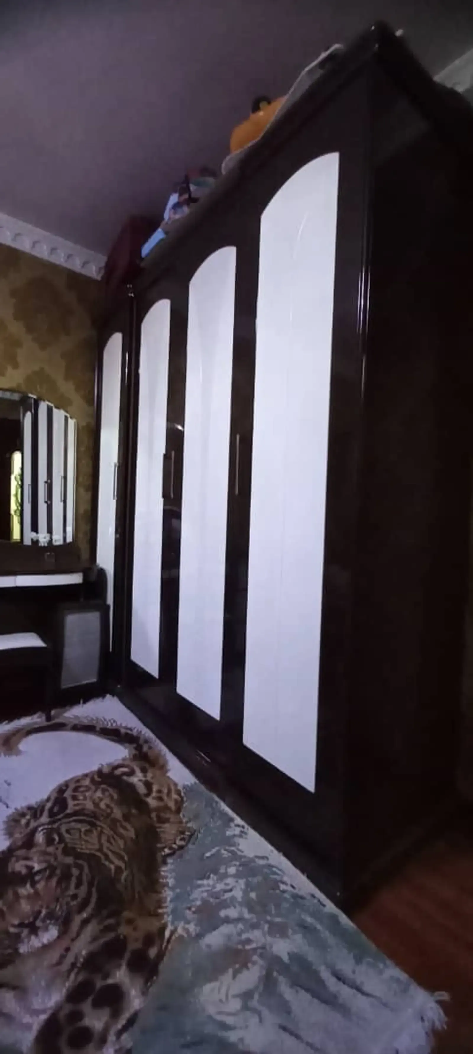 Спальный гарнитур