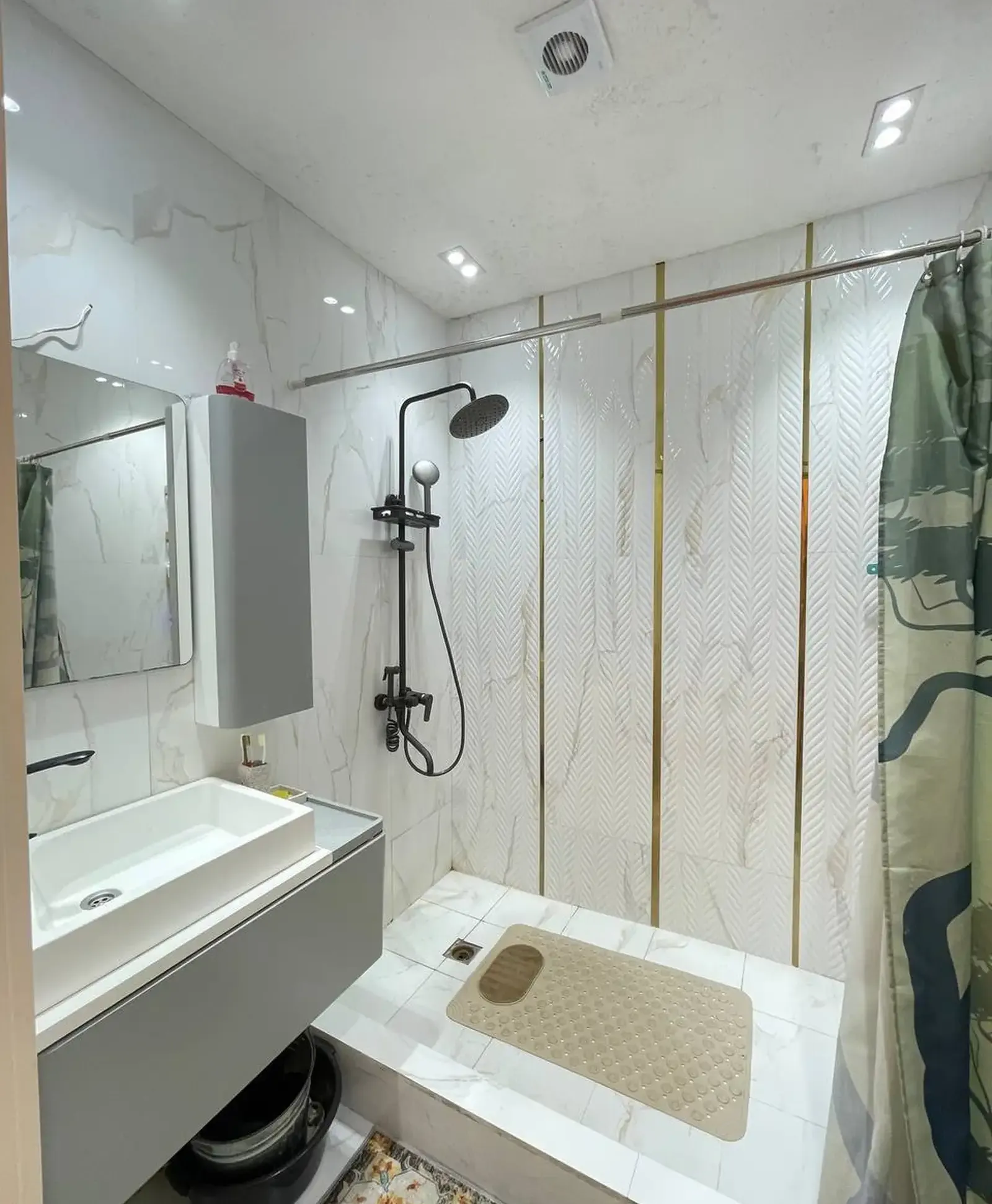 3-комн. квартира, 18 этаж, 117 м², Шохмансур, Танка