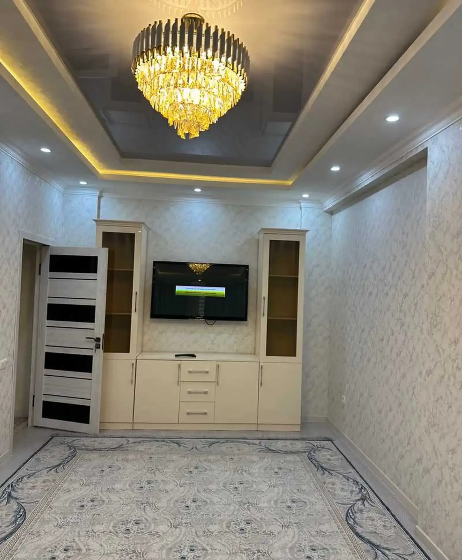 2-комн. квартира, 10 этаж, 83м², Сино