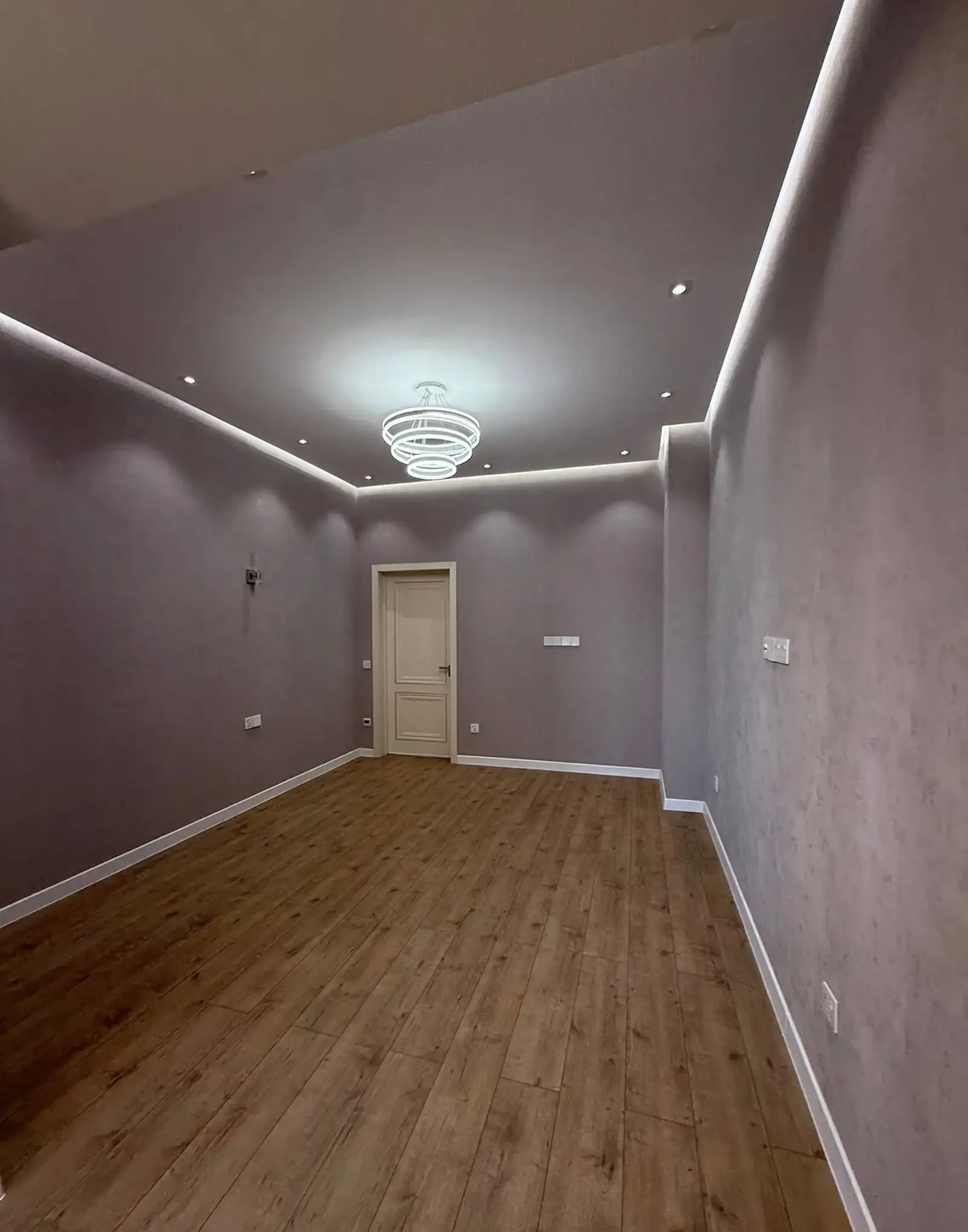 2-комн. квартира, 3 этаж, 56 м², Шохмансур, Бустон