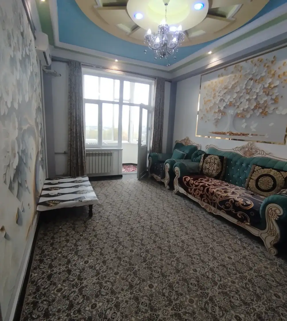 3-комн. квартира, 9 этаж, 95м², 82 мкр-н пушти Мединститут ру баруи Миларация