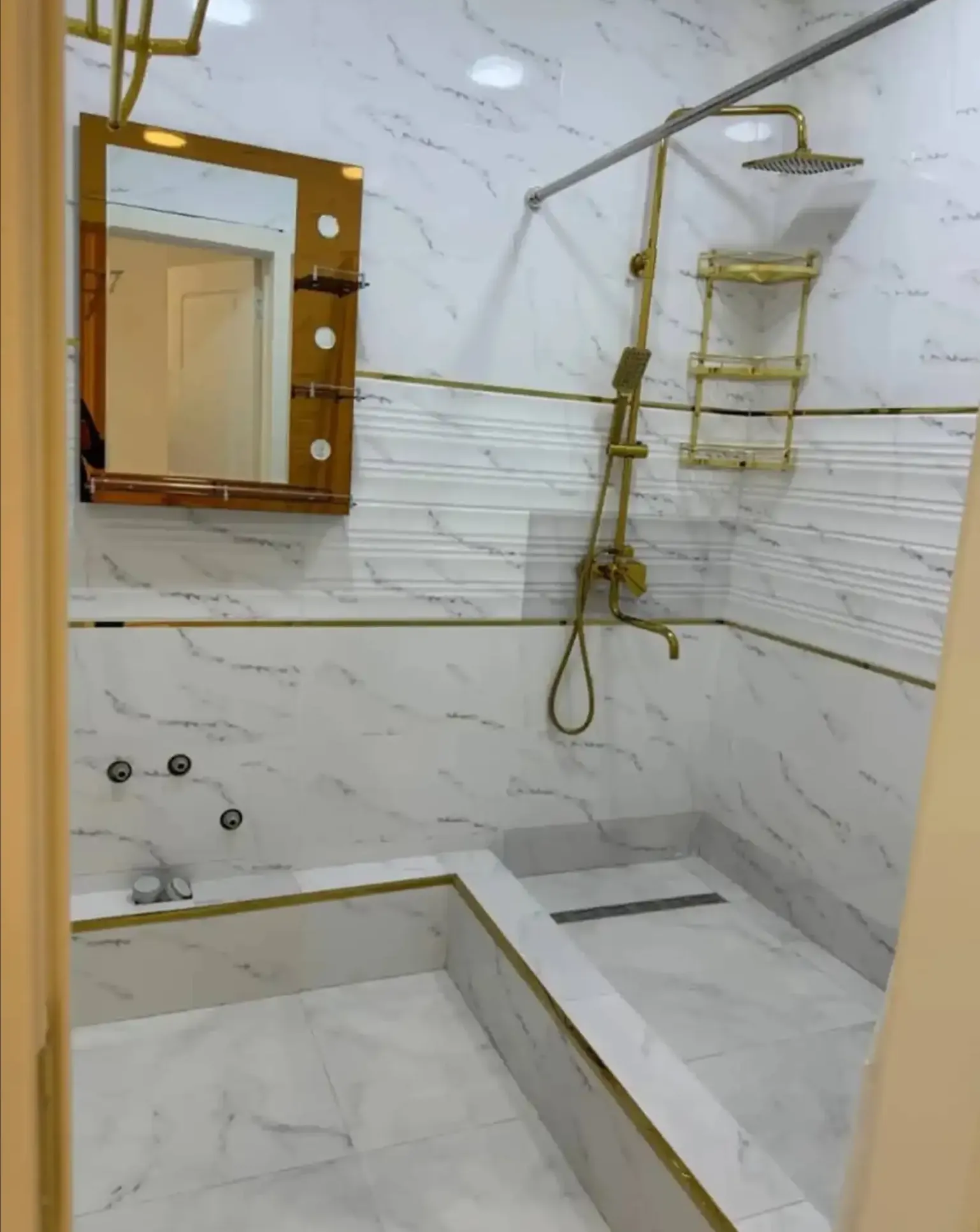 3-комн. квартира, 5 этаж, 80м², Сино