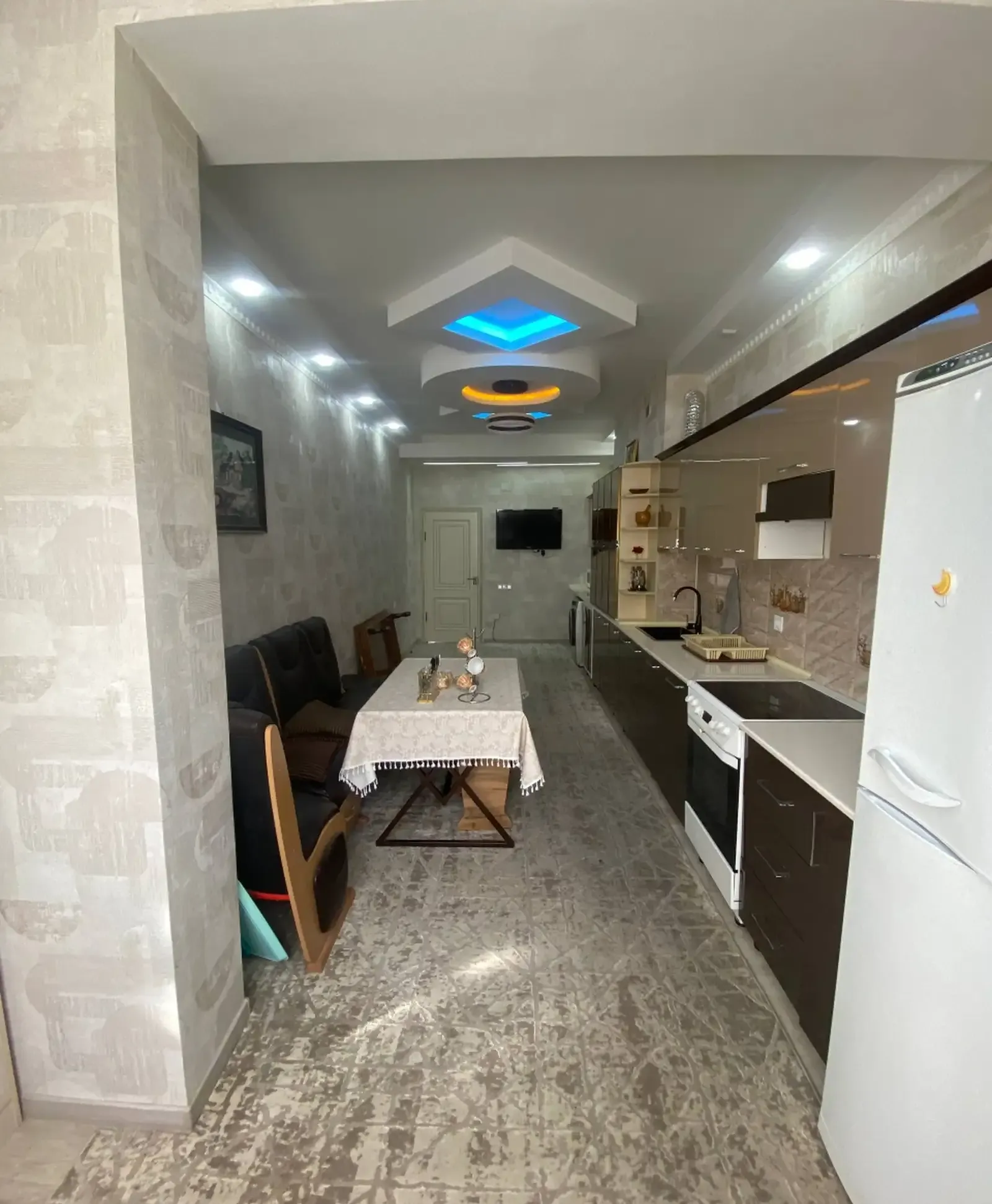 3-комн. квартира, 16 этаж, 144 м², Шохмансур, Дом печать