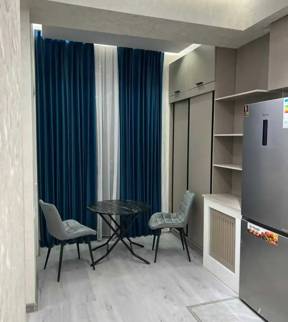 2-комн. квартира, 5 этаж, 55м², ОВИР, Гранд Отель