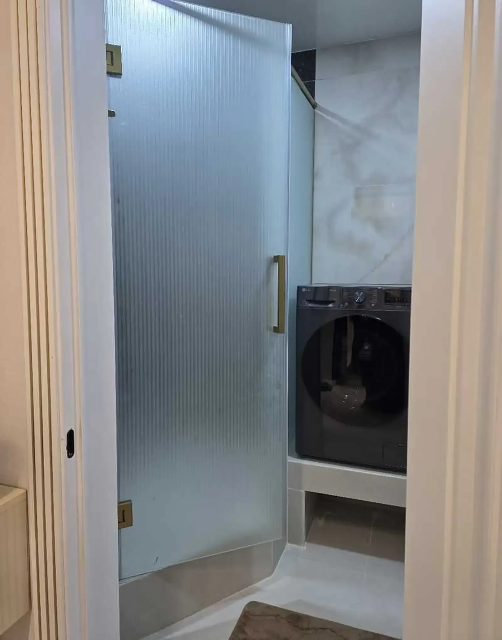 2-комн. квартира, 9 этаж, 64м², 82 мкр