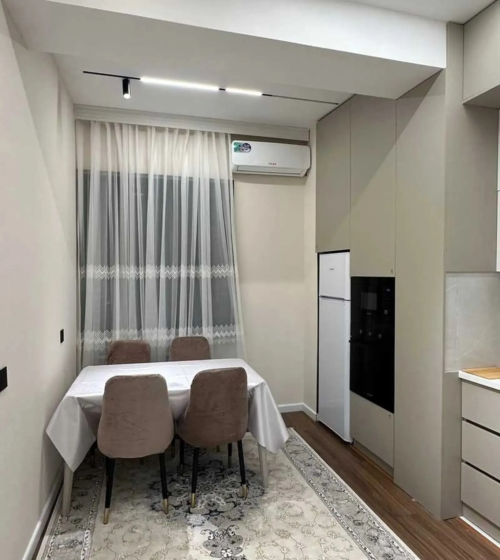 2-комн. квартира, 12 этаж, 62м², Славянский университет